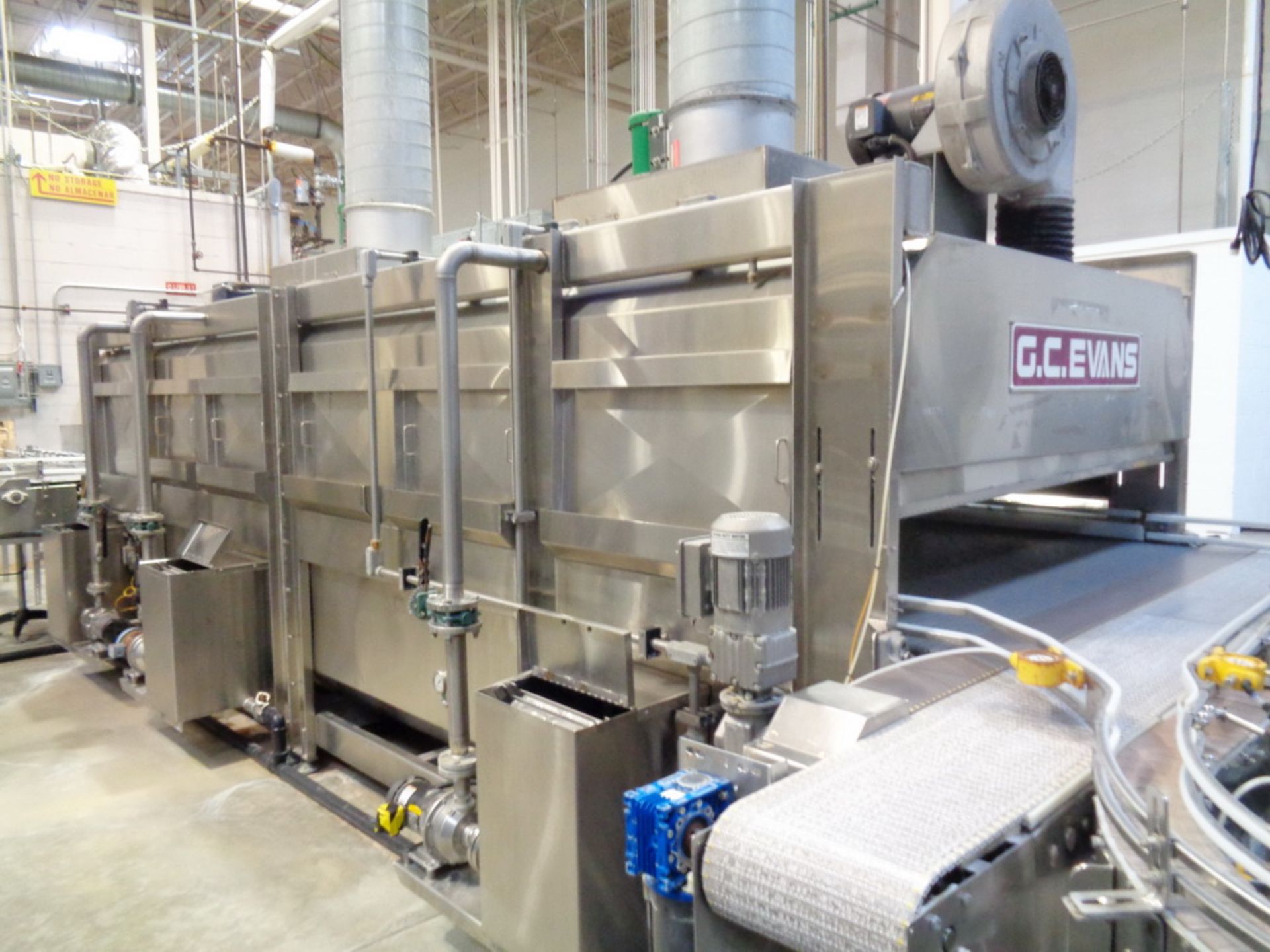 BULK LOT - PARTIAL LIQUID PACKAGING LINE (JUICE LINE #3) W/ PARTS FOR TWO DIFFERENT 2 OZ BOTTLES - Image 32 of 35