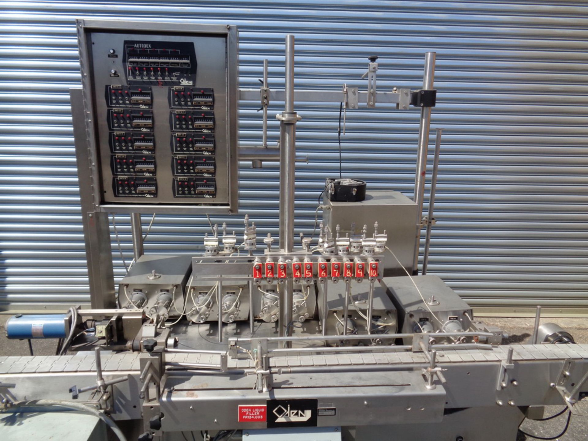 Oden 10-head electronic controlled rotary motion positive displacement filler. - Image 4 of 9