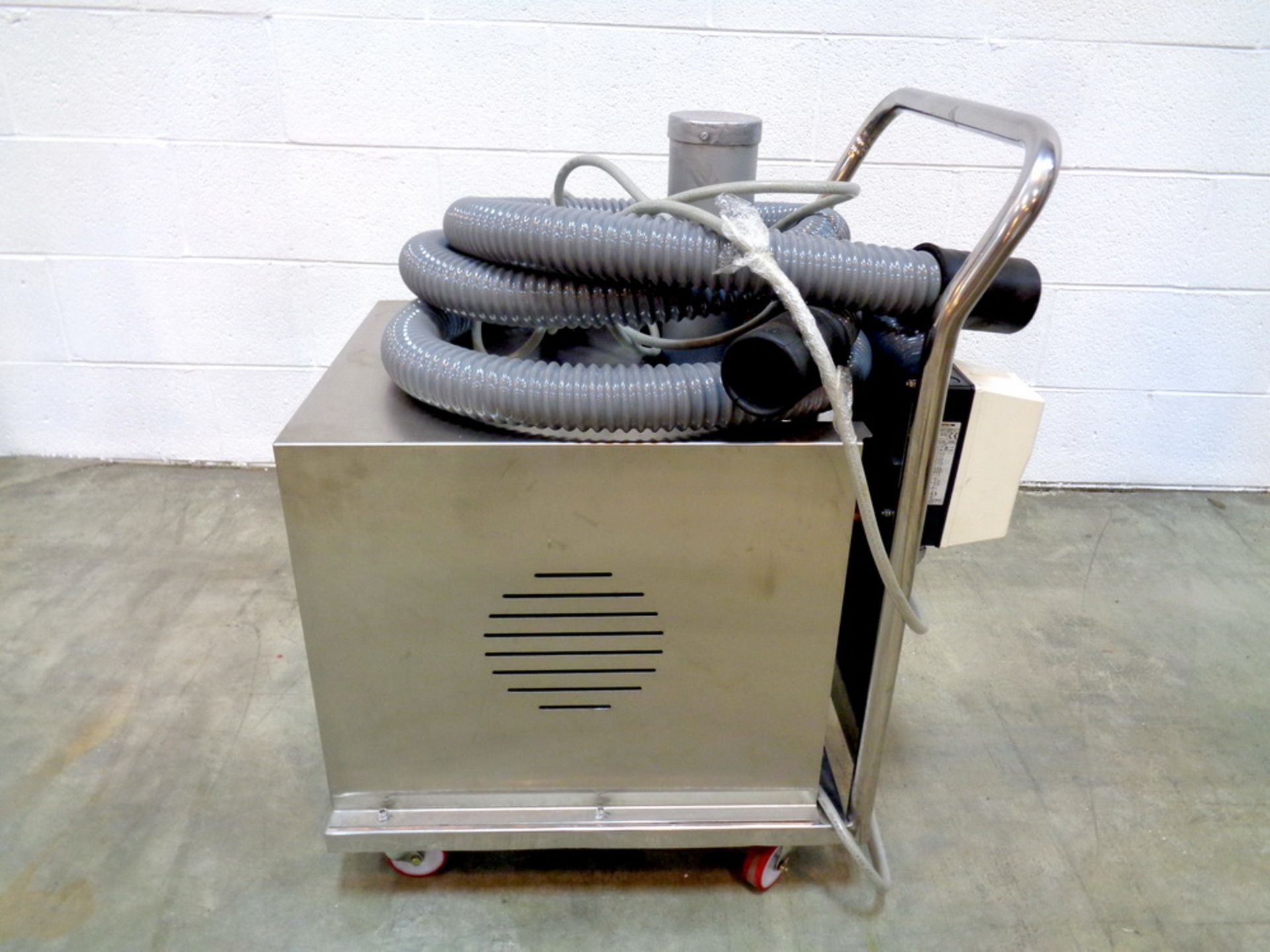 ACG PAM Stainless Steel Portable Cleaning Vacuum, Model OADU-815 - Image 2 of 2