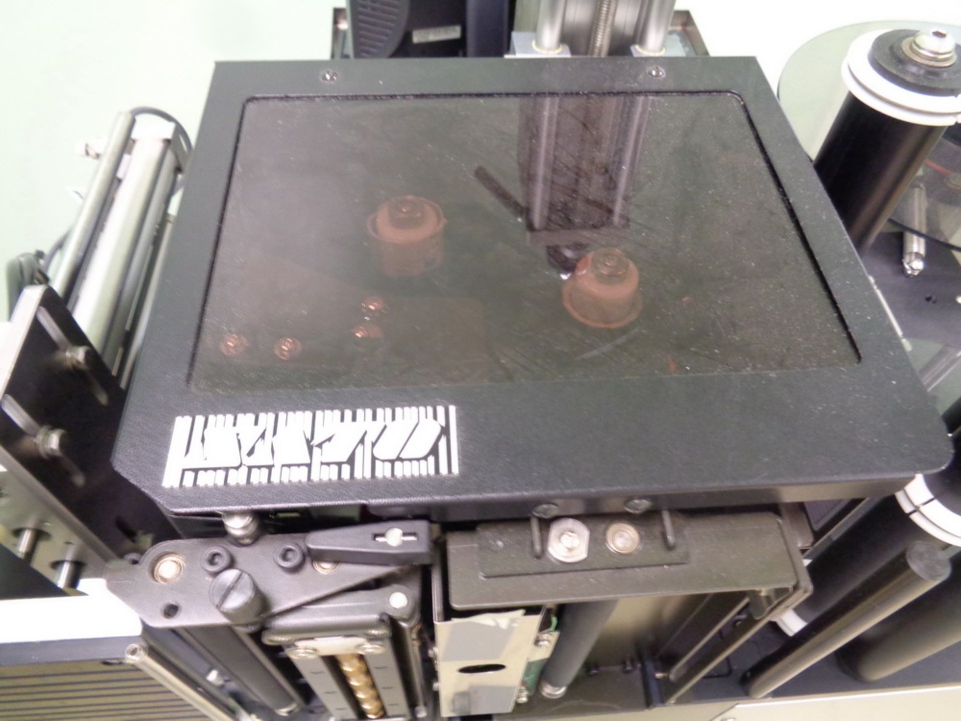 Quadrel Print and Apply Pressure Sensitive Carton Labeler, Model Q31-LS8490, S/N 57957-01 - Image 6 of 10