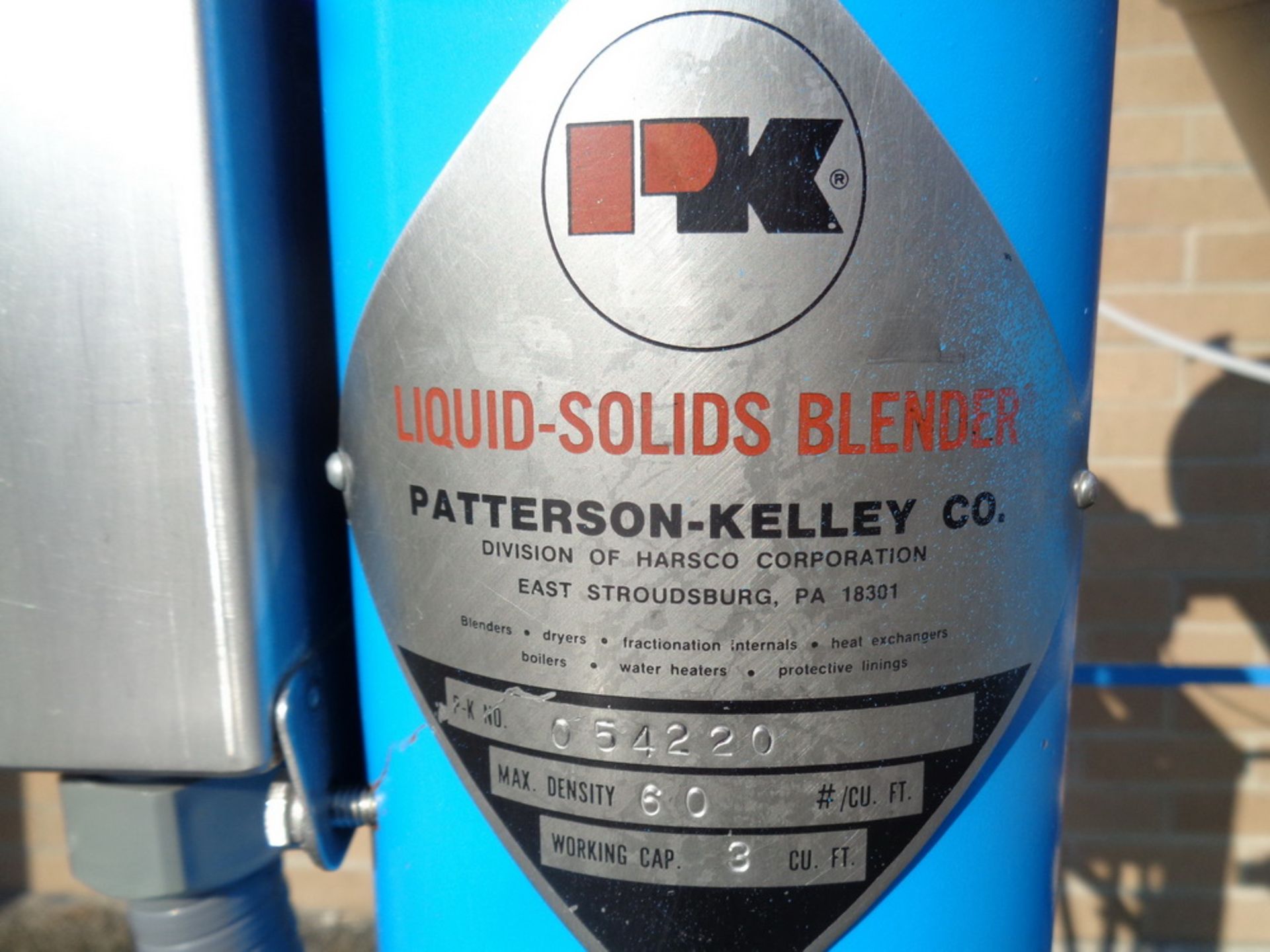 Patterson Kelley SS 3 cu ft "V" Blender, dual charge covers, SS discharge valve - Image 4 of 8