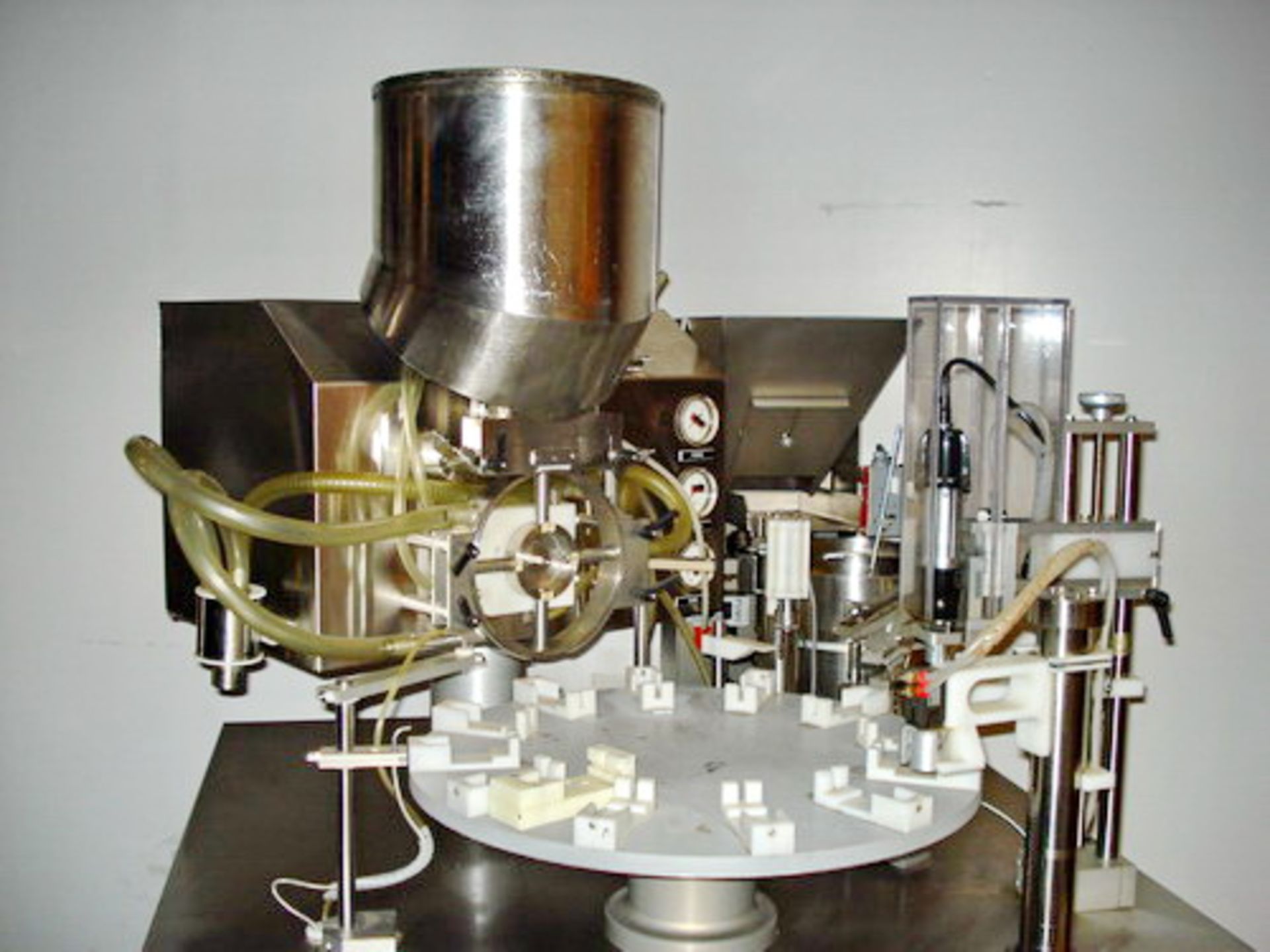 M&O Industries/Perry Monoblock Powder Filler and Capper, Model Monoblock, S/N P-216. - Image 9 of 20