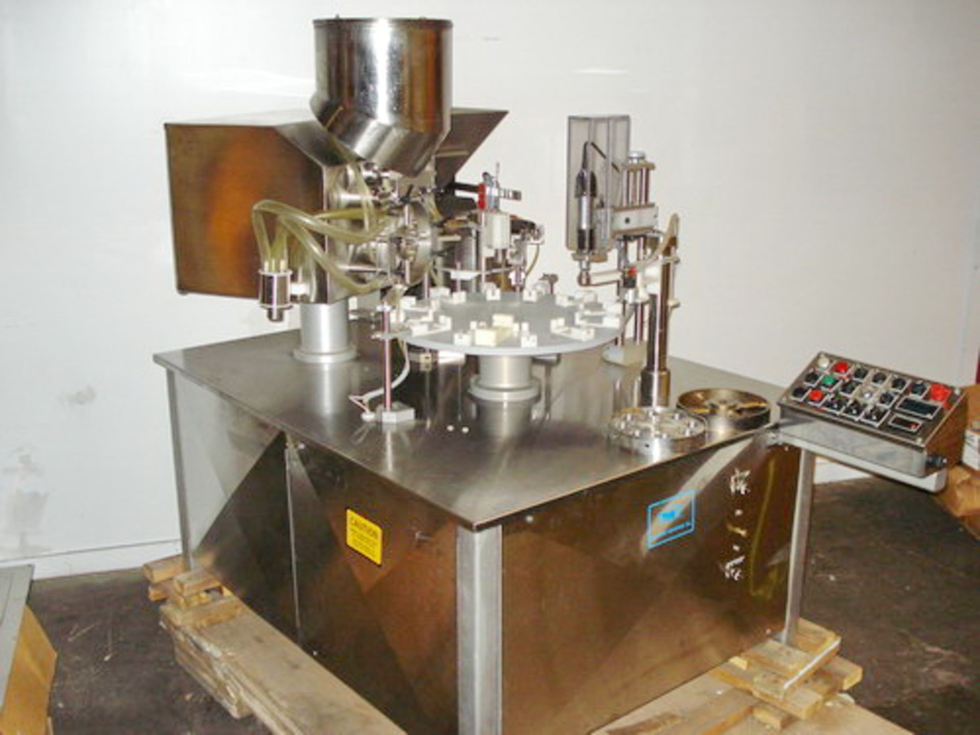 M&O Industries/Perry Monoblock Powder Filler and Capper, Model Monoblock, S/N P-216. - Image 2 of 20