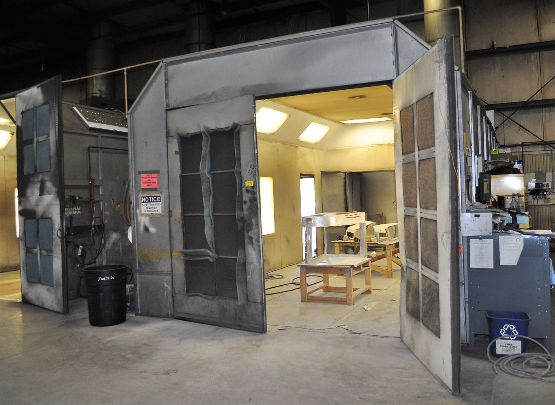 14' WIDE X 27' LONG X 12' HIGH PAINT BOOTH, DOUBLE DOOR, REAR EXHAUST SYSTEM