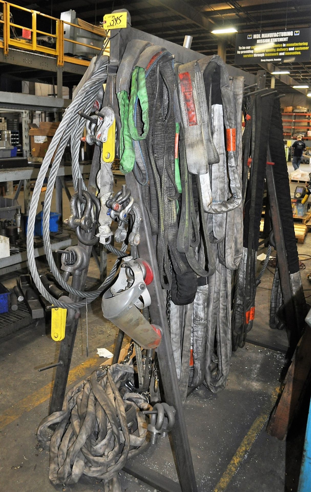 RACK OF LIFTING SLINGS - Image 2 of 3