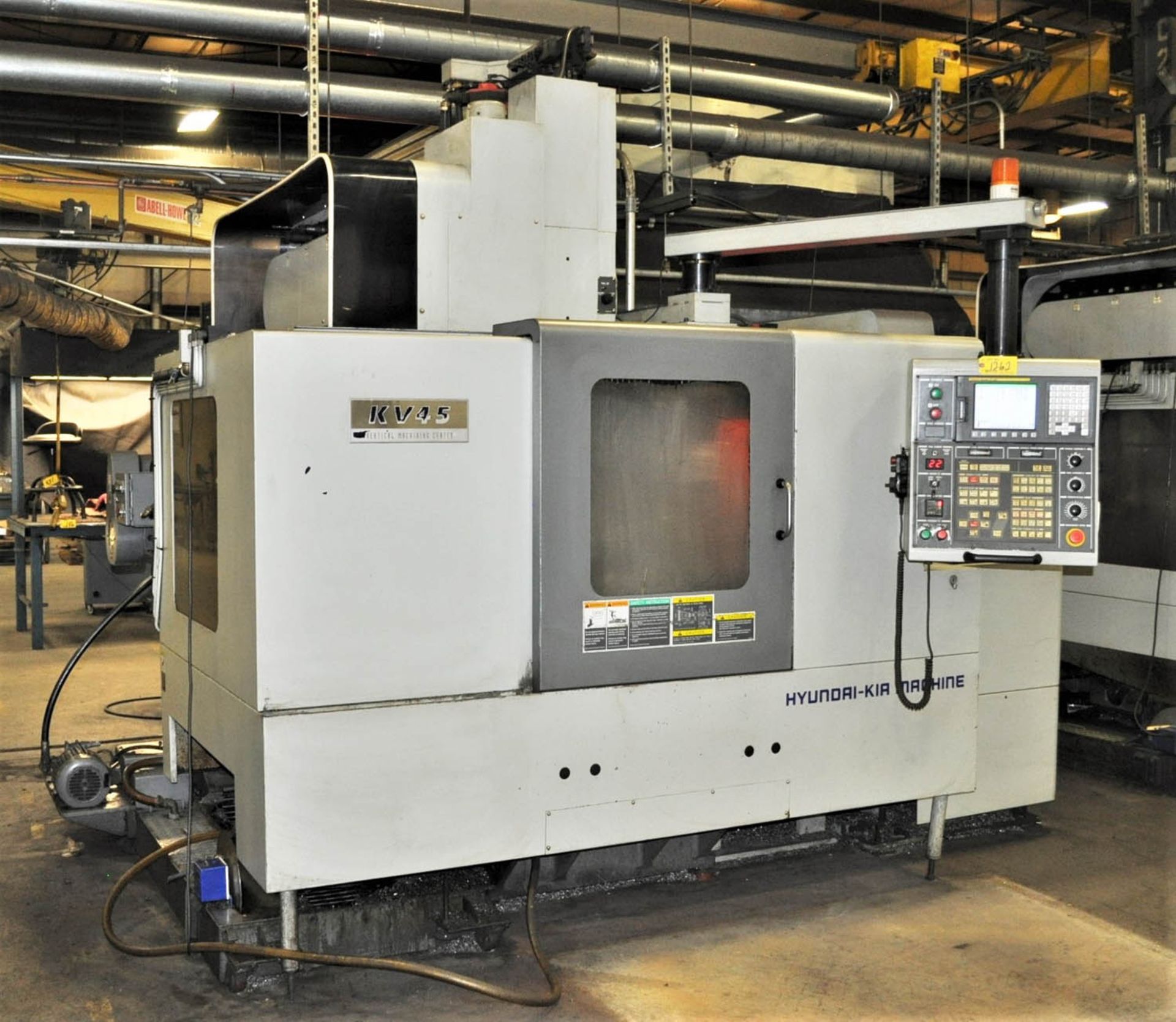 HYUNDAI KIA MDL. KV45 CNC HORIZONTAL MACHINING CENTER, WITH FANUC 0iMC CNC CONTROL, TRAVELS: X-31. - Image 7 of 8