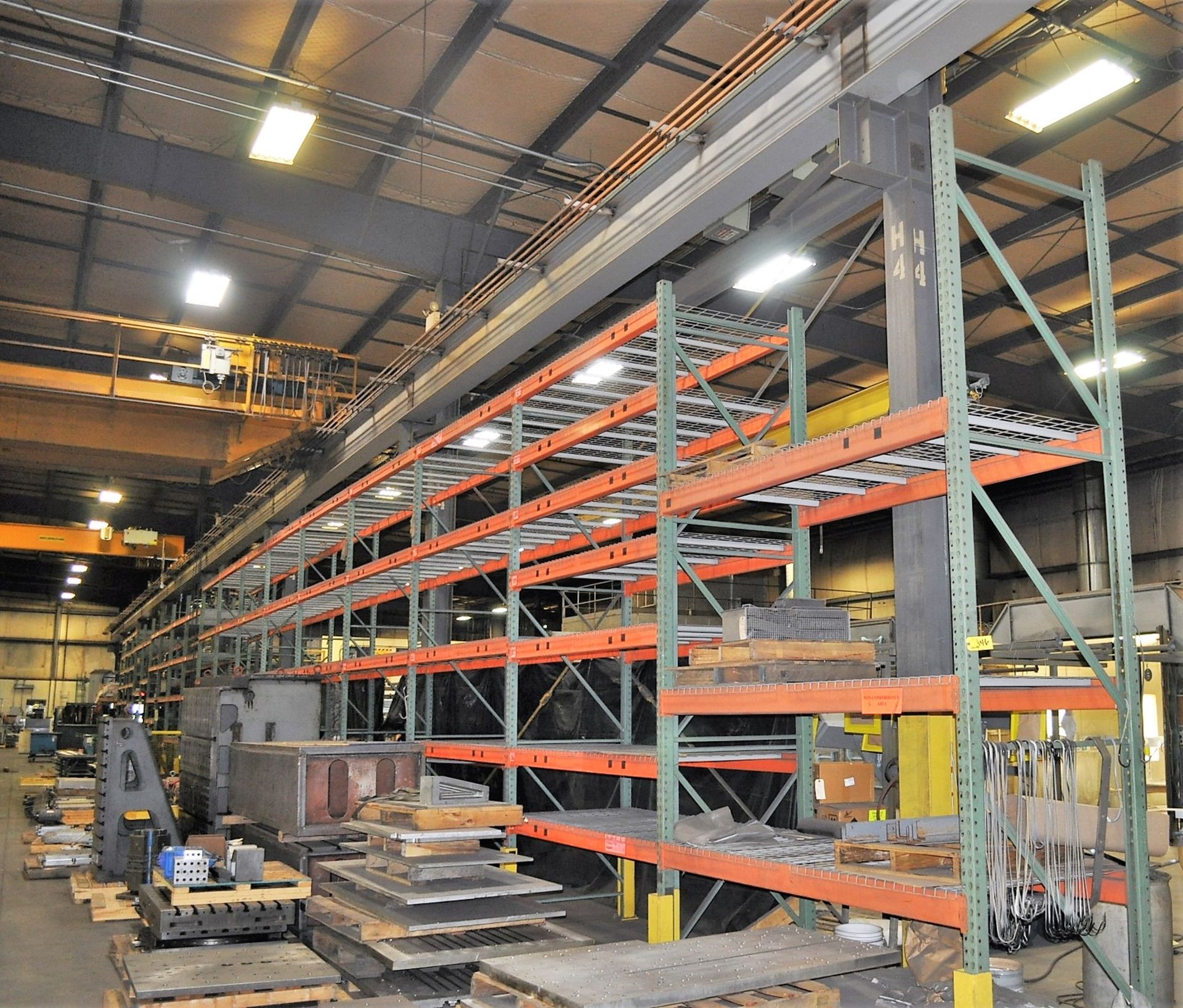 ROW OF TEAR-DROP TYPE PALLET RACKING, WITH [21] 14' X 42" DEEP UPRIGHTS, [154] 96" CROSS RAILS, WIRE