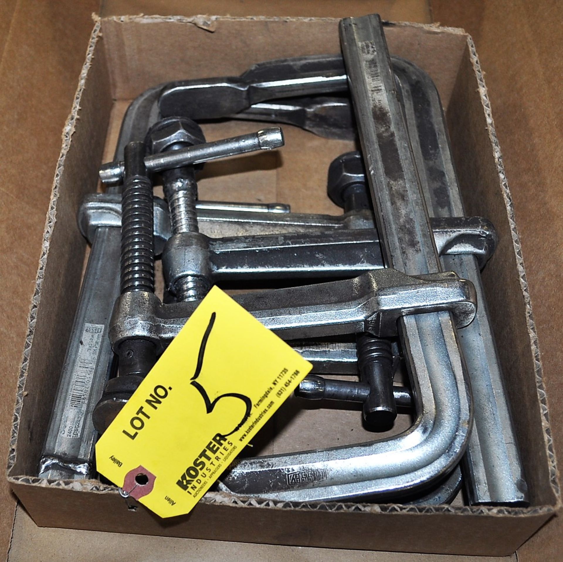 LOT OF ASSORTED L-CLAMPS
