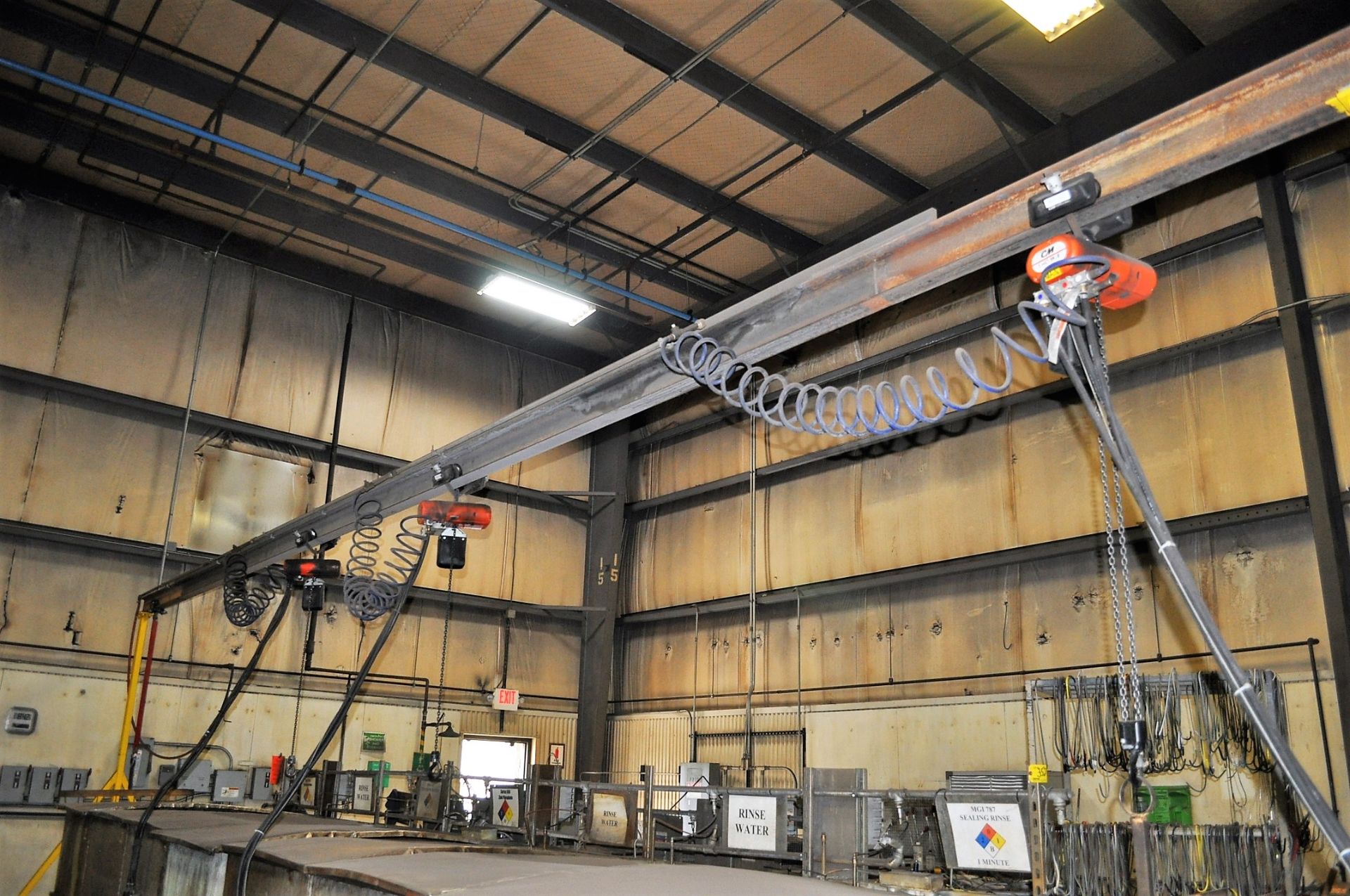 PORTABLE SHOP A-FRAME, WITH [3] CM 600# PNEUMATIC HOISTS - Image 3 of 4