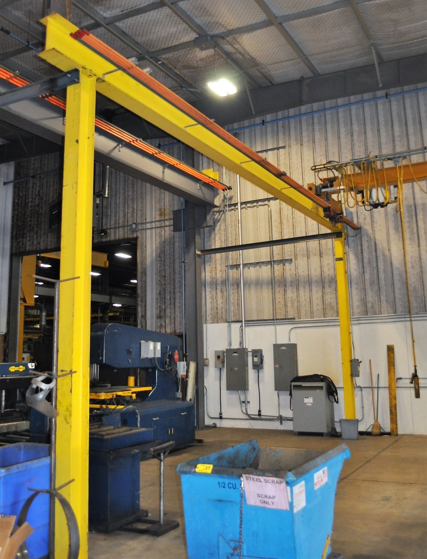 HANDLING SERVICES 2 TON FREE STANDING OVERHEAD BRIDGE CRANE, WITH PENDANT CONTROL, 2 TON HOIST - Image 6 of 6