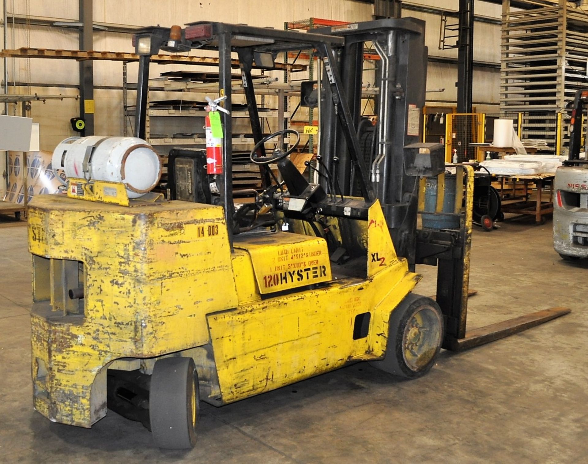 HYSTER MDL. S120XLS 11,700# CAPACITY PROPANE FORKLIFT TRUCK, WITH 184" LIFT, SOLID TIRES, SIDE - Image 3 of 5