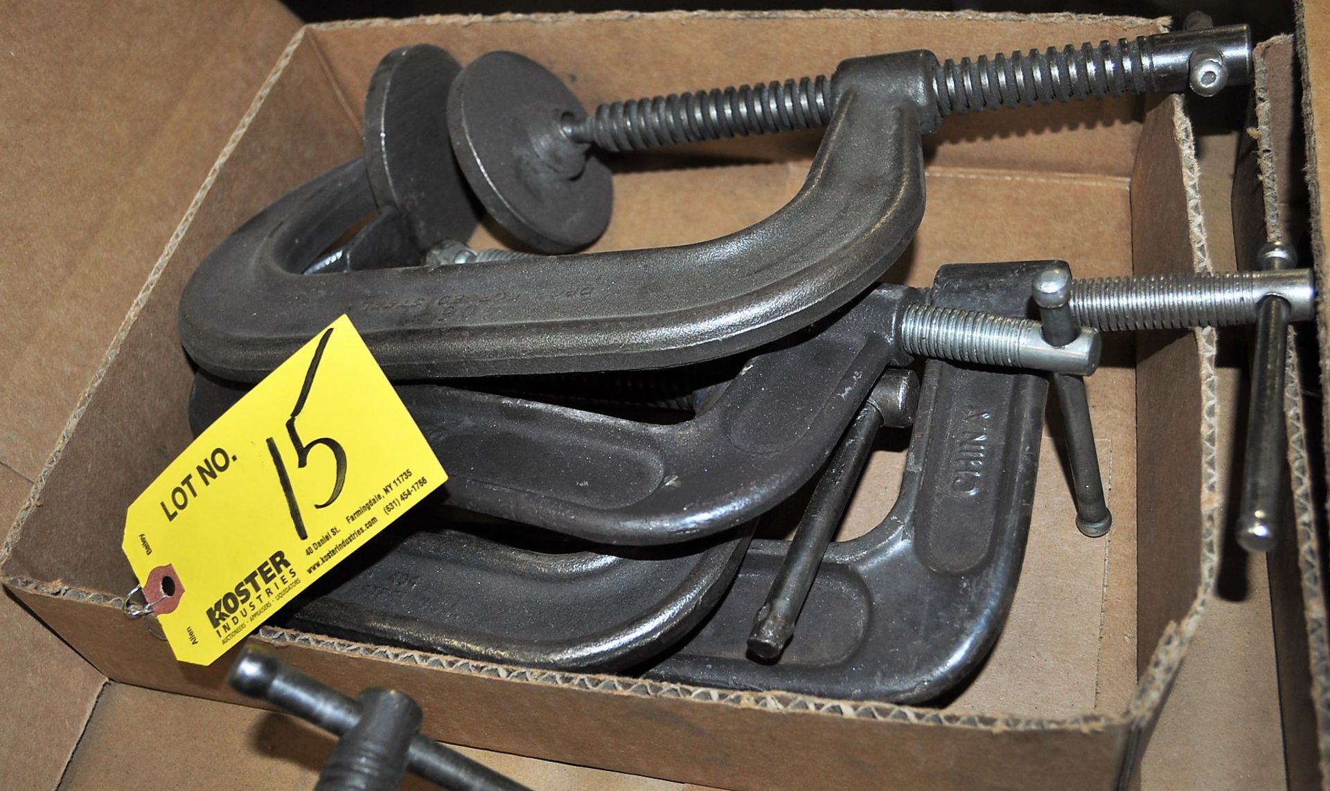 LOT OF ASSORTED C-CLAMPS