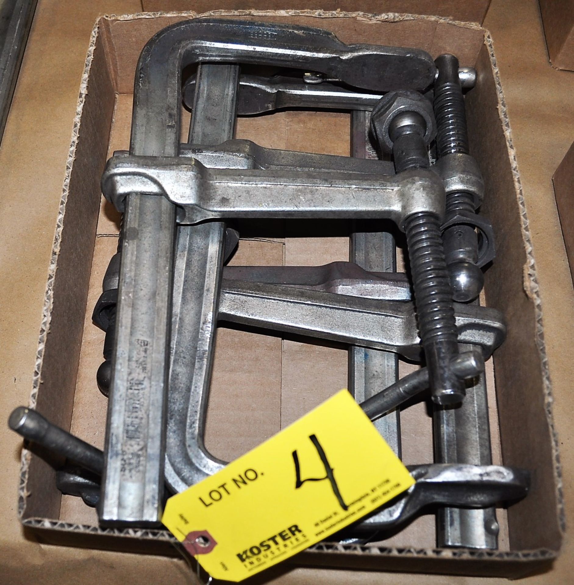 LOT OF ASSORTED L-CLAMPS