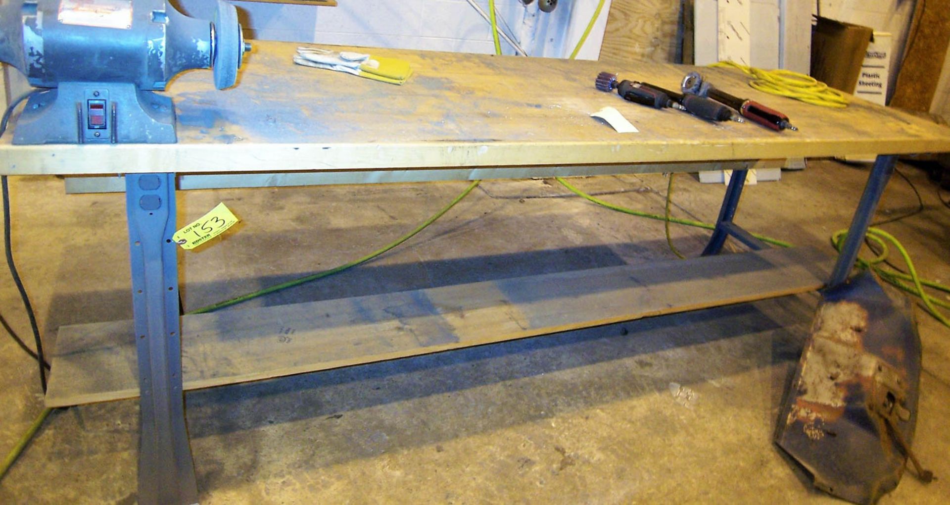 WOOD TOP WORK BENCH (NO CONTENTS)