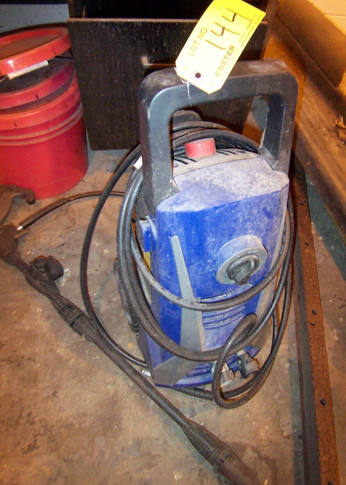 1500-PSI PRESSURE WASHER