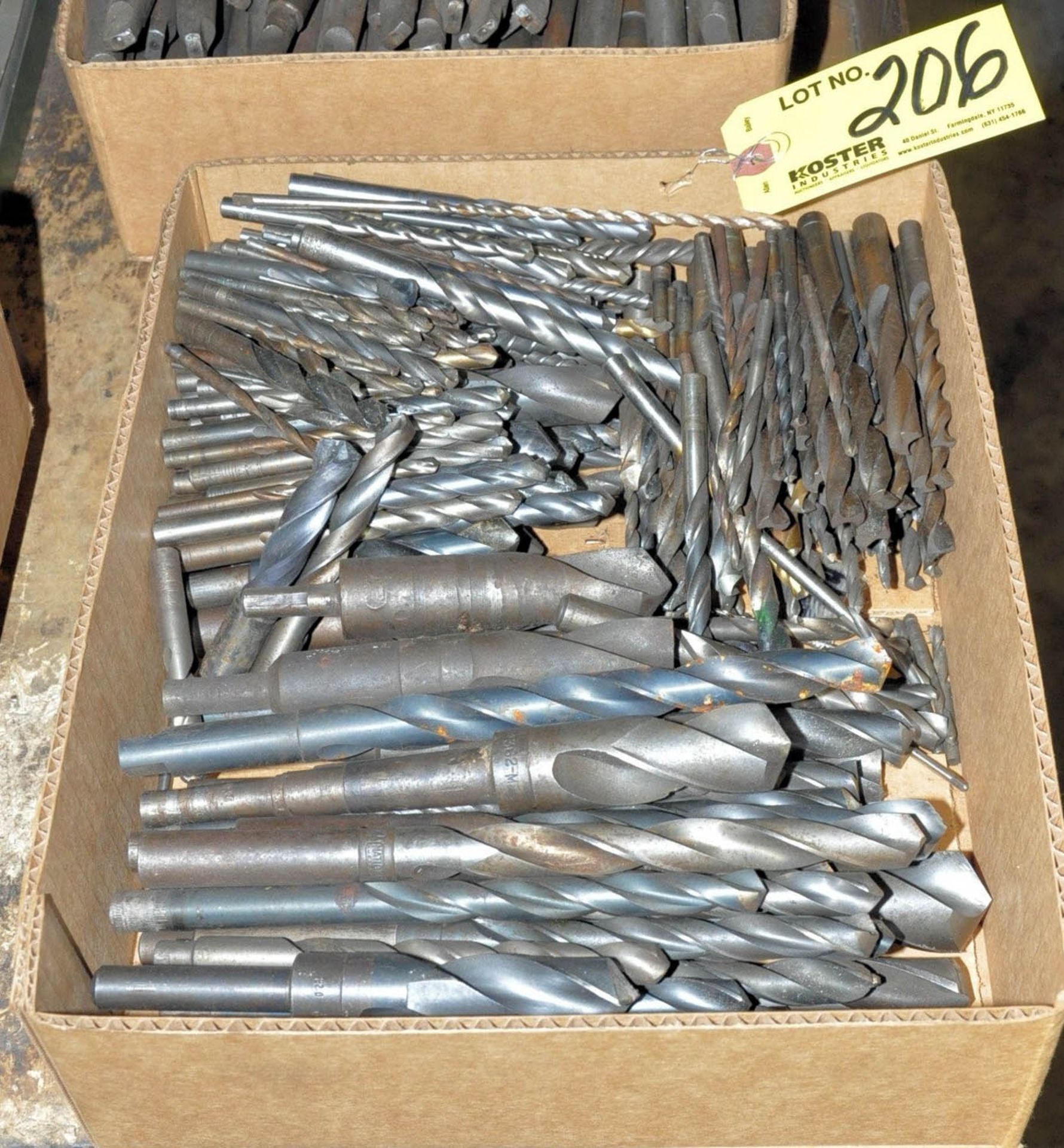 BOX OF STRAIGHT SHANK DRILLS