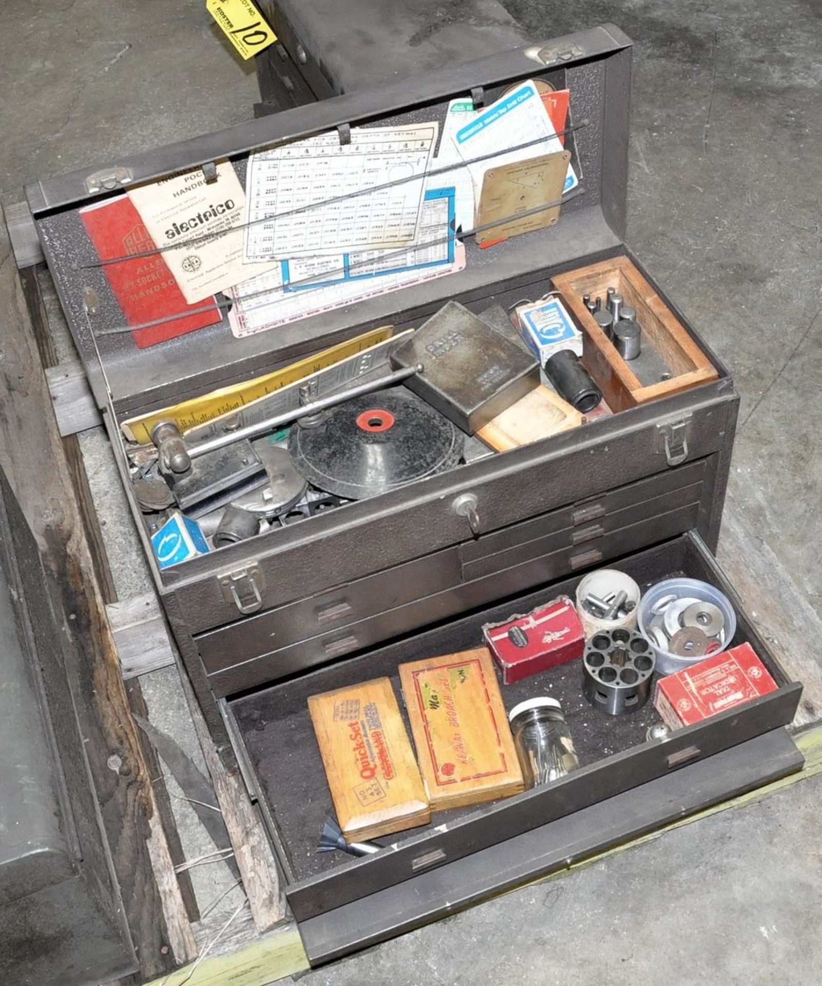 7-DRAWER MACHINISTS' TOOL BOX WITH CONTENTS