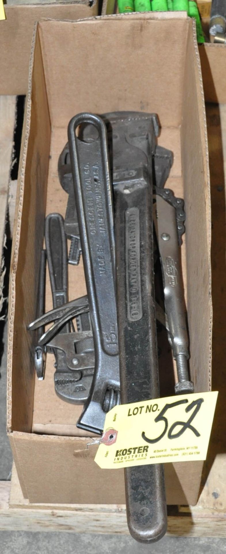 BOX OF ADJUSTABLE & PIPE WRENCHES