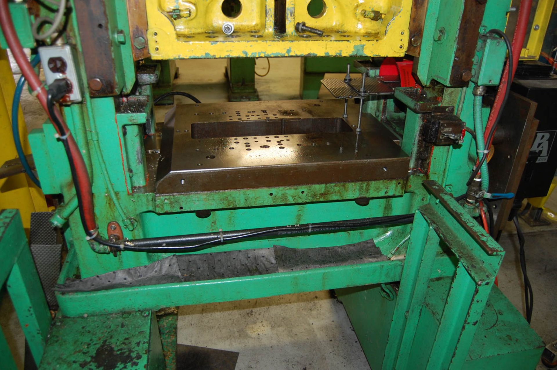 30 TON MINSTER MDL. P2-30-24 "PIECE-MAKER" HIGH SPEED PRESS, WITH PA INDUSTRIES "ULTRA EDGE" MDL. - Image 8 of 10