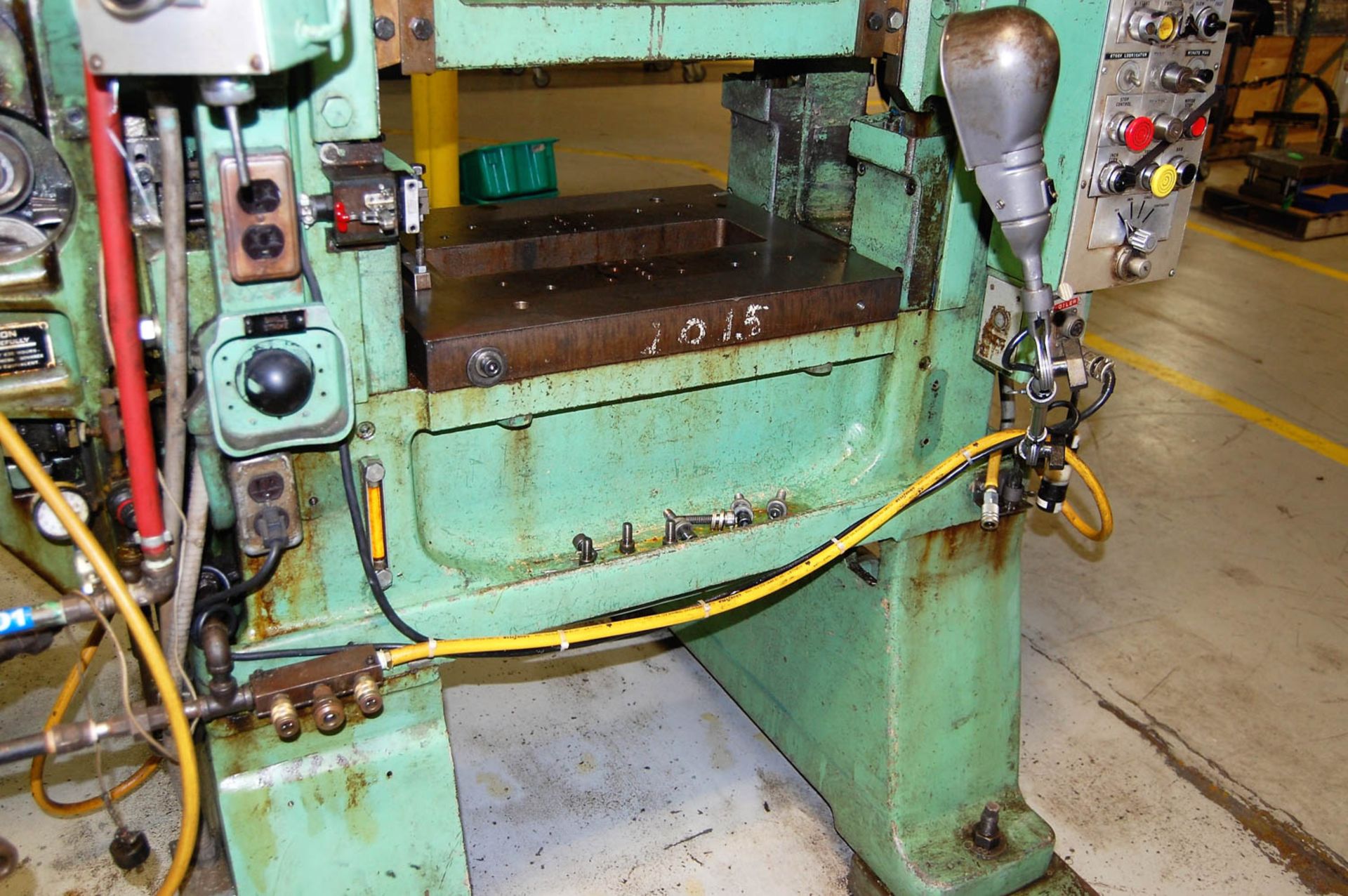 30 TON MINSTER MDL. P2-30-24 "PIECE-MAKER" HIGH SPEED PRESS, WITH 1.25" STROKE, 12.25" SHUT - Image 4 of 10
