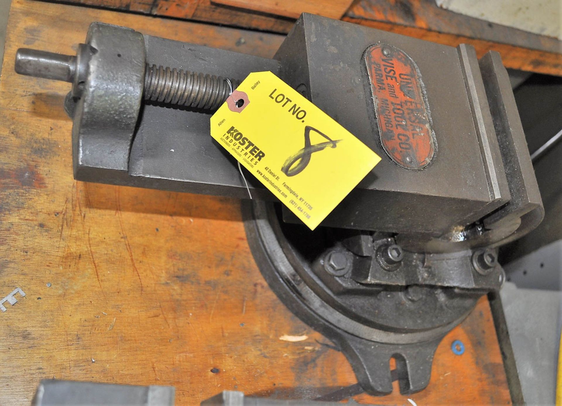 5-1/4" UNIVERSAL MACHINE VISE