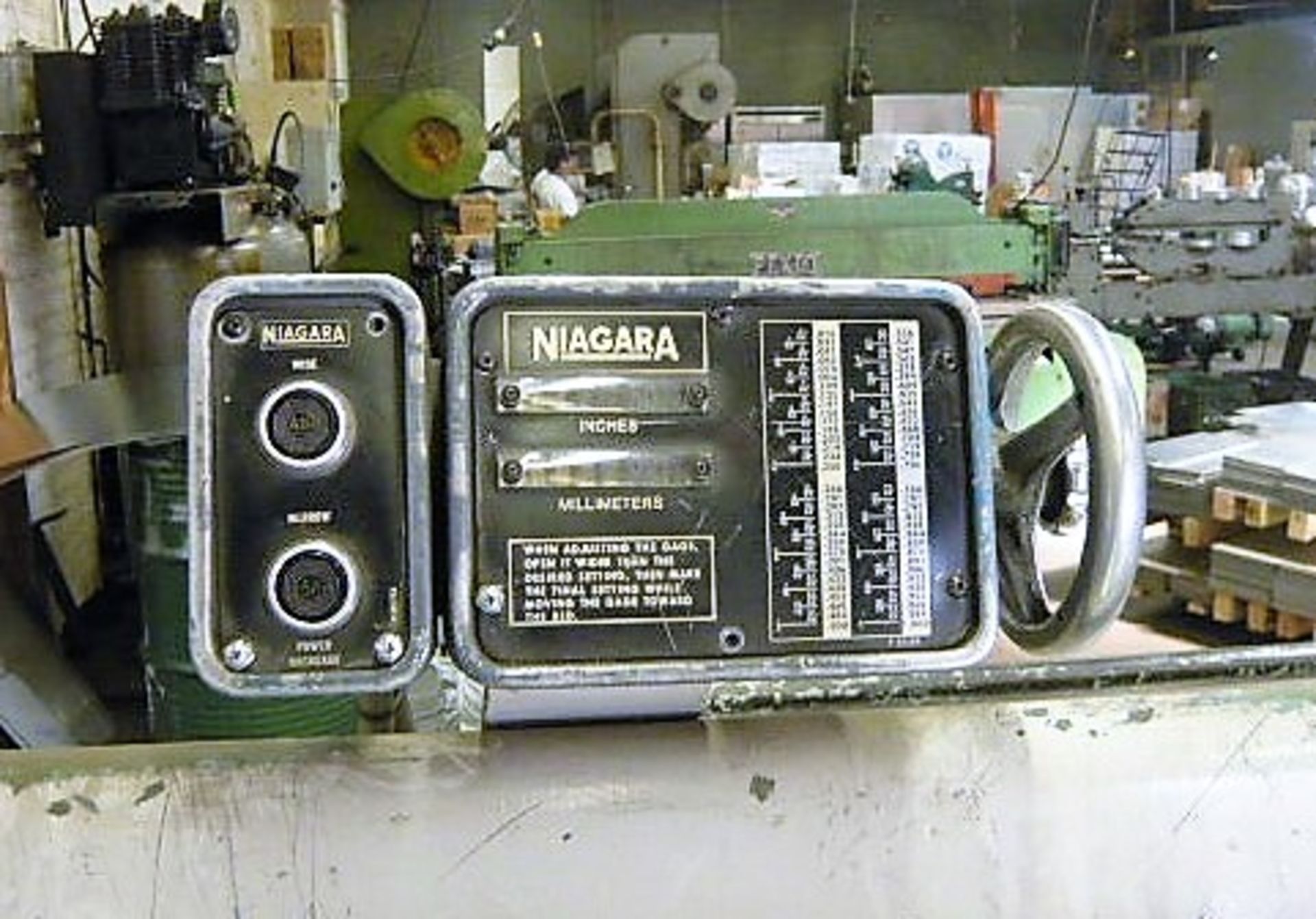 10ga X 10' NIAGARA MDL. 1R-10-10 MECHANICAL POWER SHEAR, WITH SQUARING ARM, FRONT OPERATED POWER - Image 8 of 8