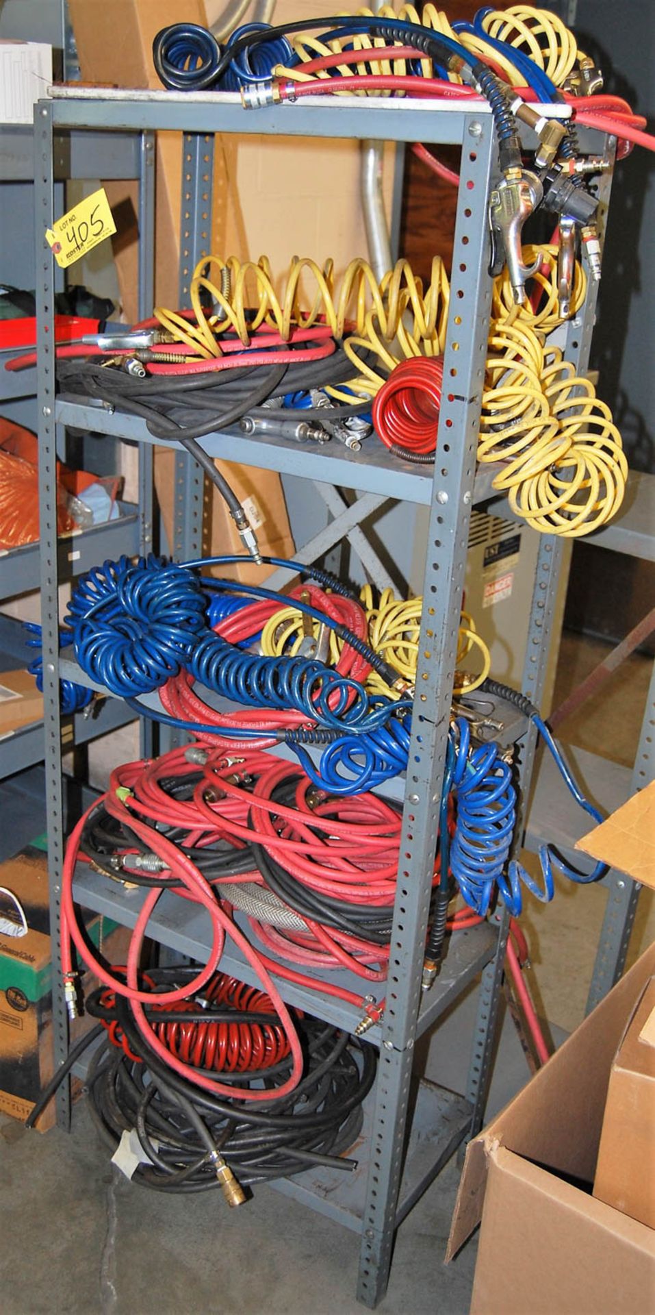 RACK WITH ASSORTED AIR HOSE