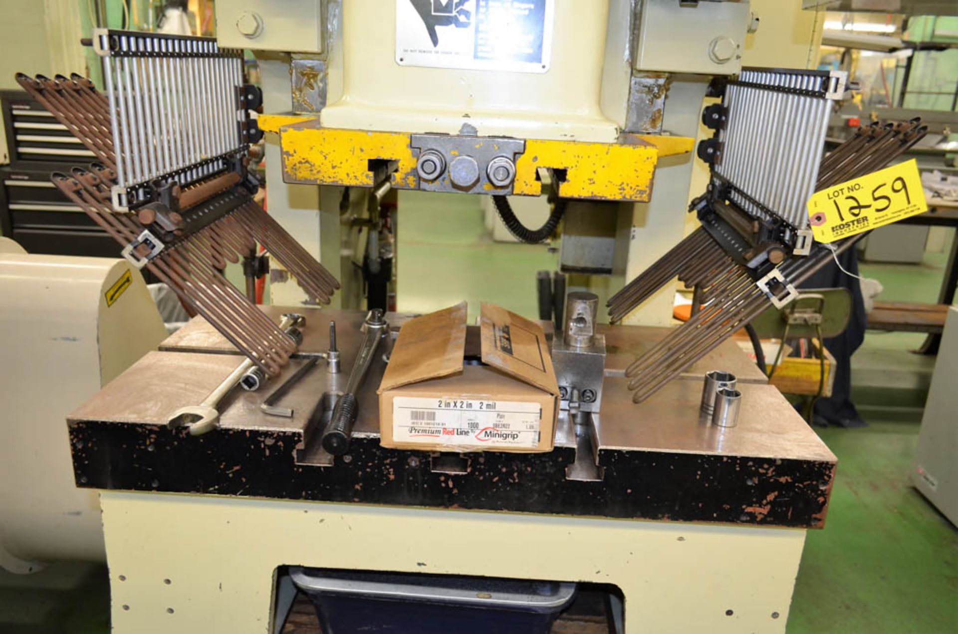 STAMTEC MDL. G1-45 45 TON CAPACITY AIR CLUTCH PUNCH PRESS, 100-150 SPM, 1.97" STROKES - Image 2 of 5