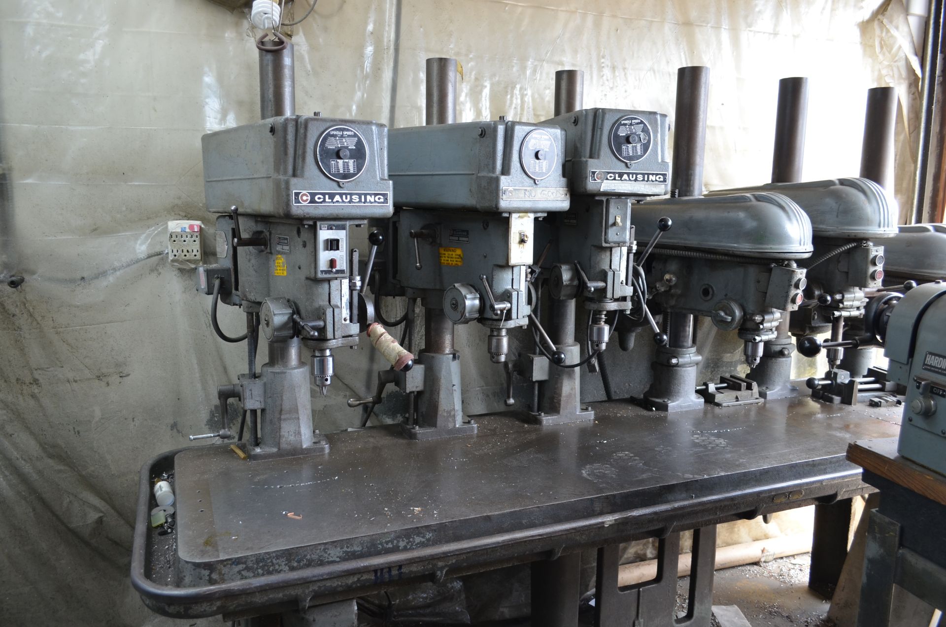 CLAUSING (6) HEAD GANG DRILL PRESS 260-5400 15" THROAT, 92"X 23-1/2" TABLE S/N: 124061-124063