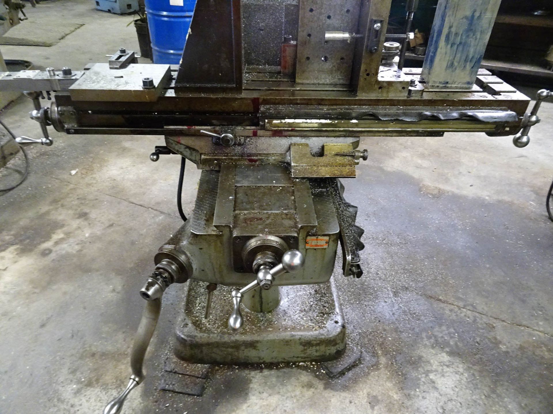 BRIDGEPORT 1-1/2HP VERTICAL MILLING MACHINE, WITH 42" T-SLOT TABLE, 7" RISER BLOCK, VARI-SPEED - Image 3 of 4