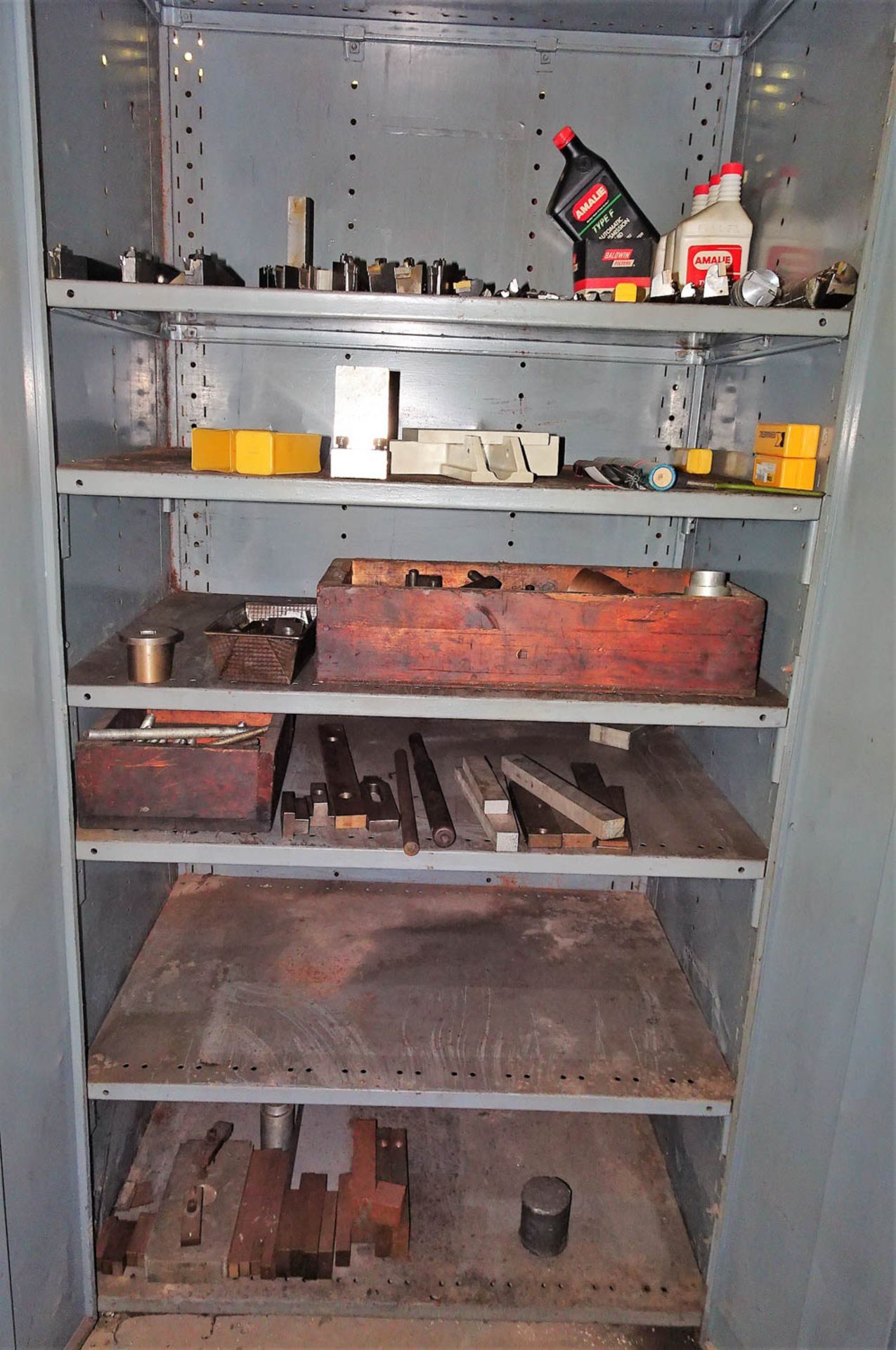 CONTENTS OF MEDIUM DUTY RACK, INCLUDING: CNC LATHE SLEEVES, LATHE TOOLING, LATHE CHUCKS, OTHER - Image 7 of 7