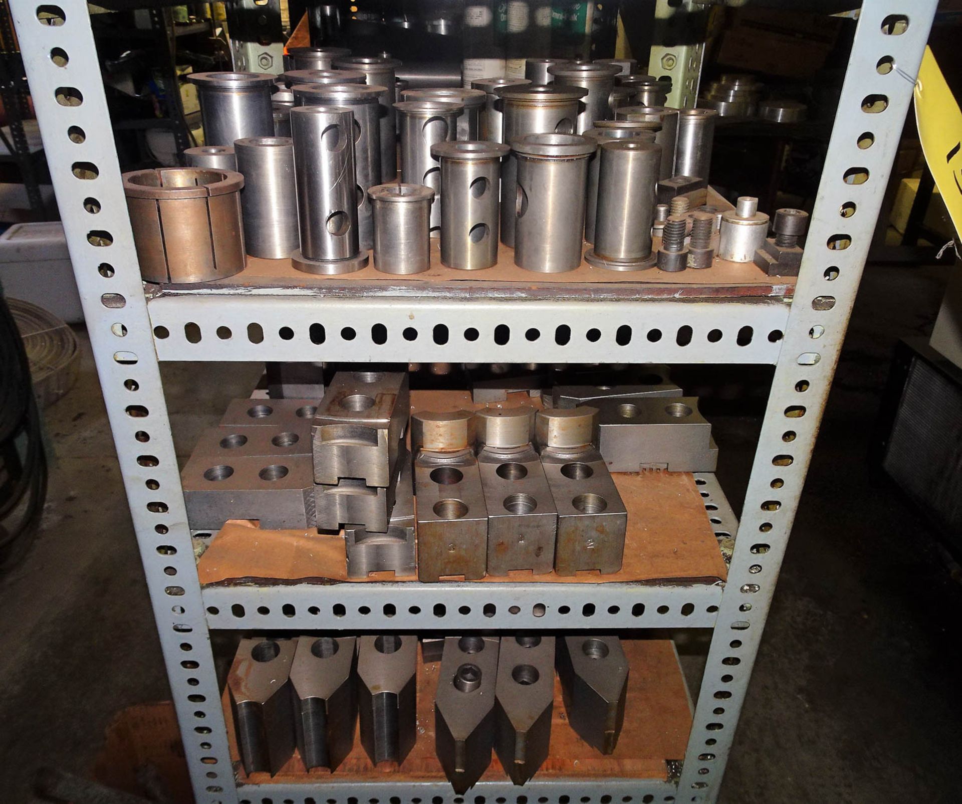 CONTENTS OF MEDIUM DUTY RACK, INCLUDING: CNC LATHE SLEEVES, LATHE TOOLING, LATHE CHUCKS, OTHER - Image 3 of 7