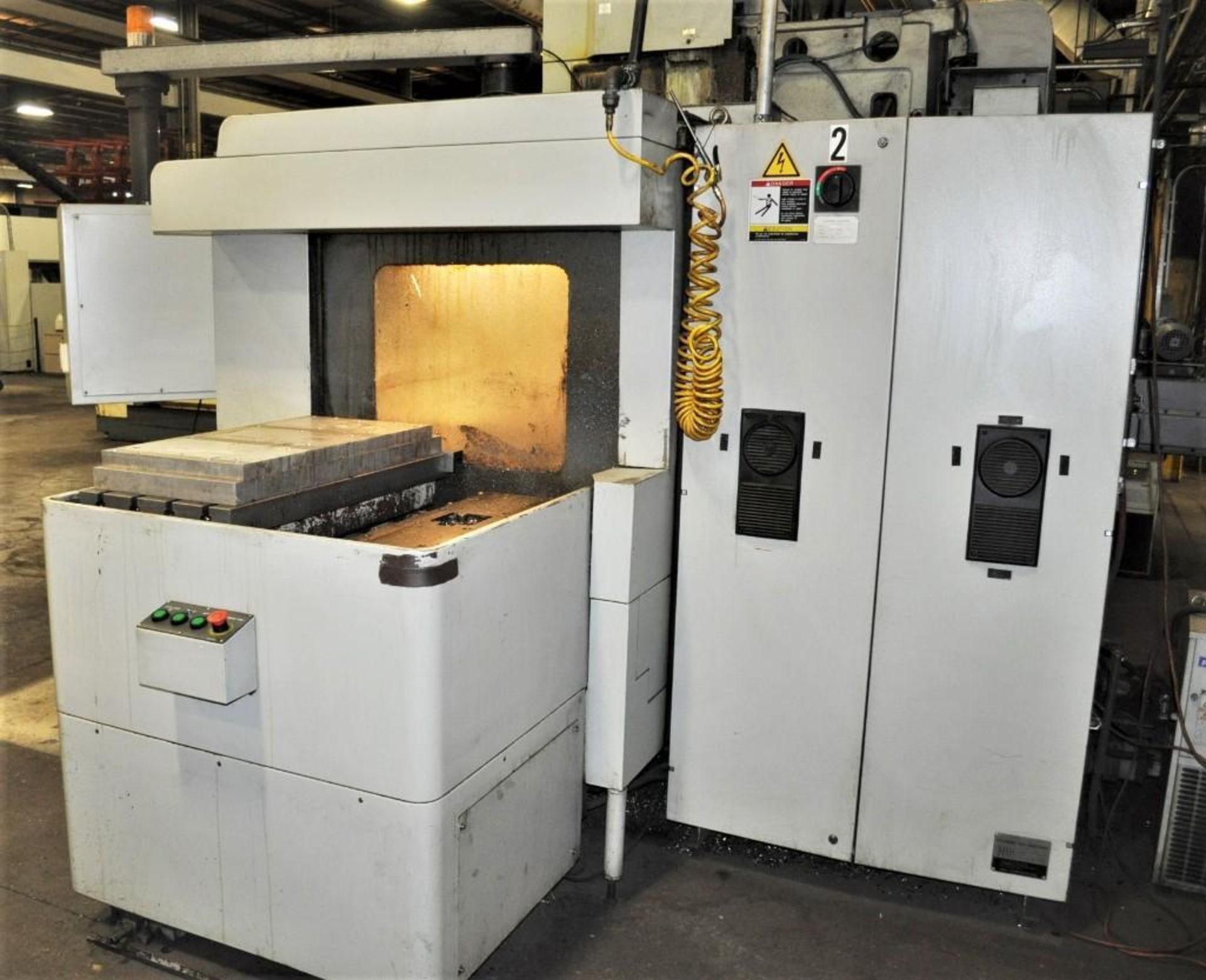 HYUNDAI KIA MODEL KV45 CNC VERTICAL MACHINING CENTER - Image 6 of 8