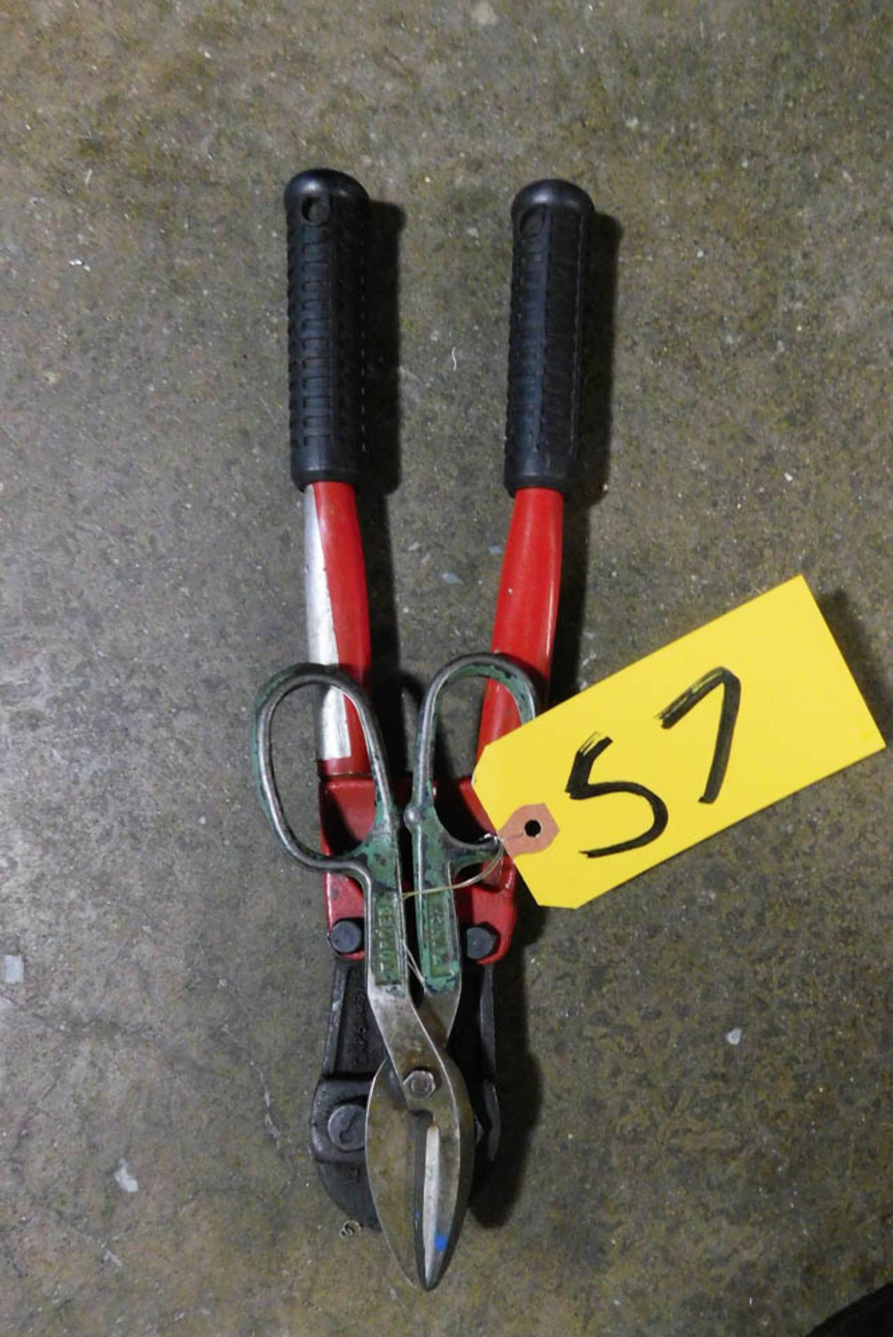 BOLT CUTTER AND SHEAR