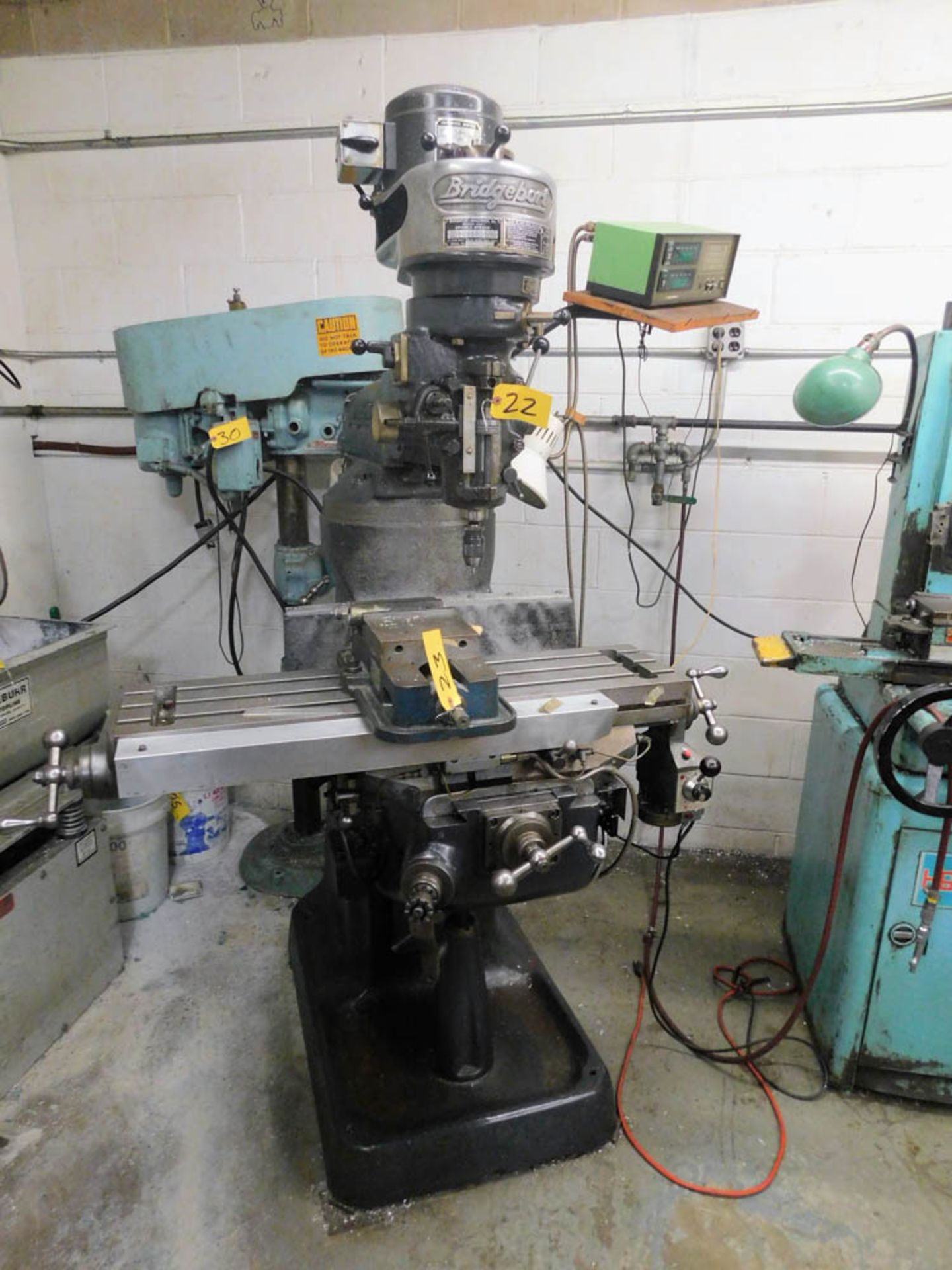 BRIDGE PORT 1 HP VERTICAL MILLING MACHINE, 80-2720 RPM, 9"X 36" TABLE POWER FEED, MITUTOYO 2 AXIS