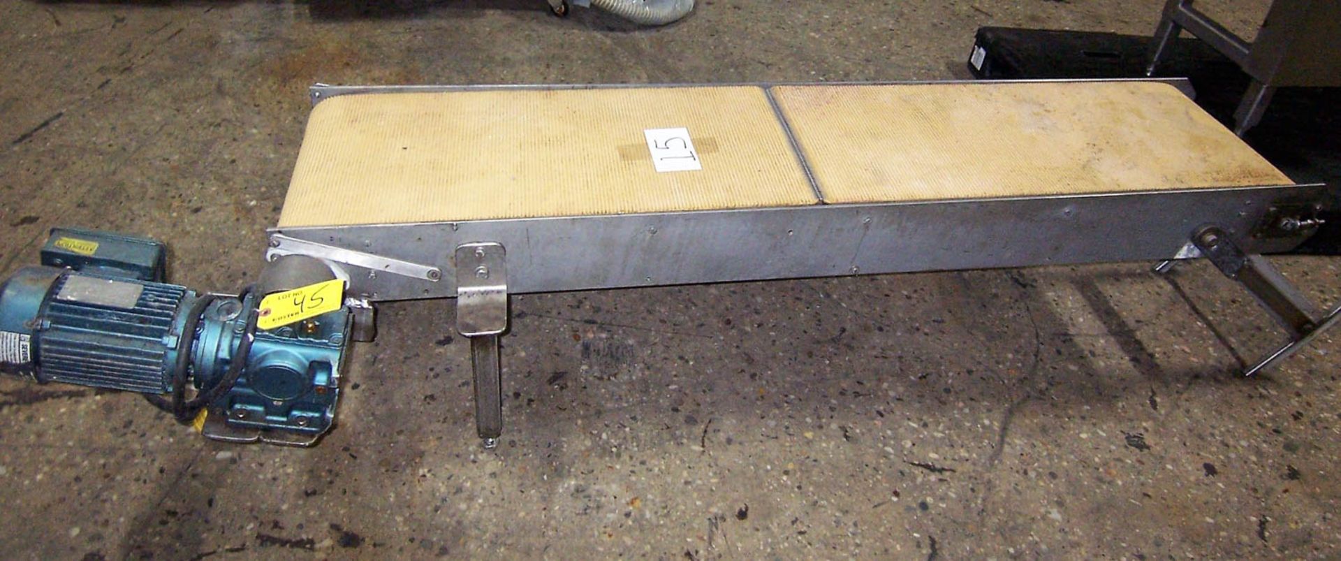 16" W X 6' L MOTORIZED BELT CONVEYOR