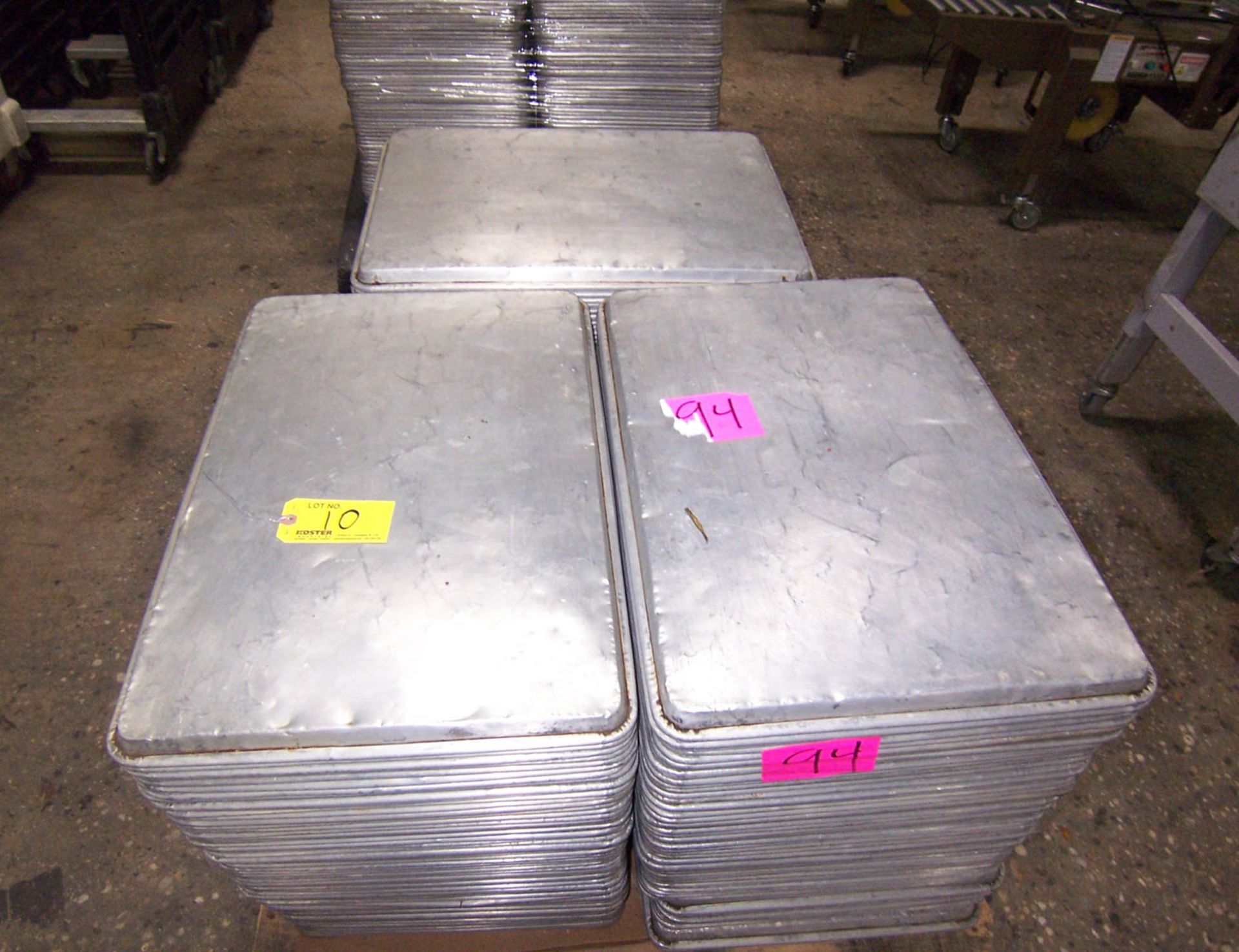 LOT OF ALUMINUM TRAYS