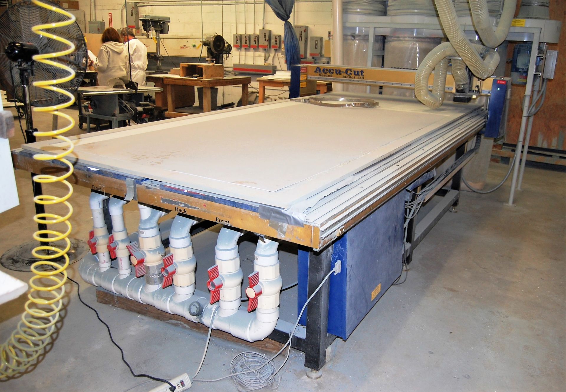 5' X 10' ACCU-CUT MDL. 510 CNC ROUTER, 5.5HP HEAD, 12,555 - 20,000 RPM, VACUUM TABLE, 10HP DUSTEK - Image 4 of 14