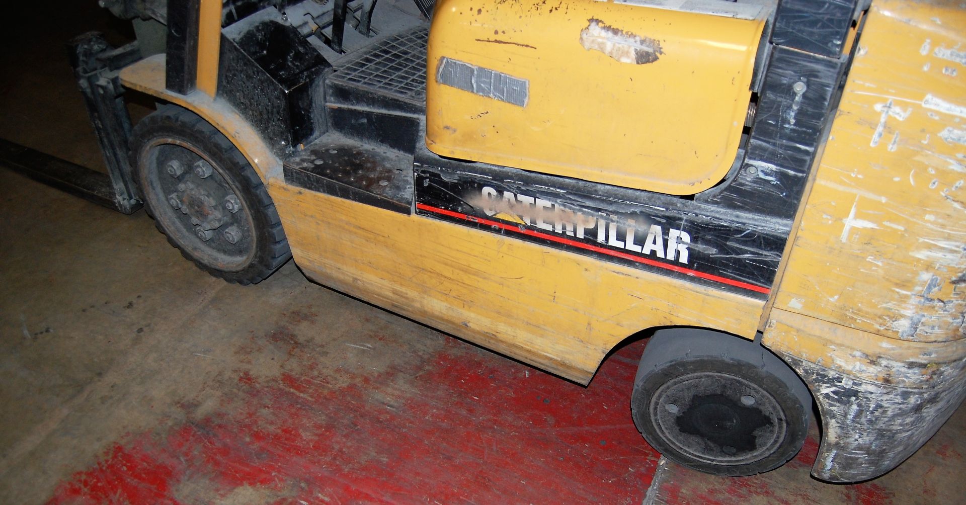 4700# CATERPILLAR MDL. GC25K PROPANE FORKLIFT, 188" REACH, SIDE SHIFT, HARD TIRES - Image 7 of 8