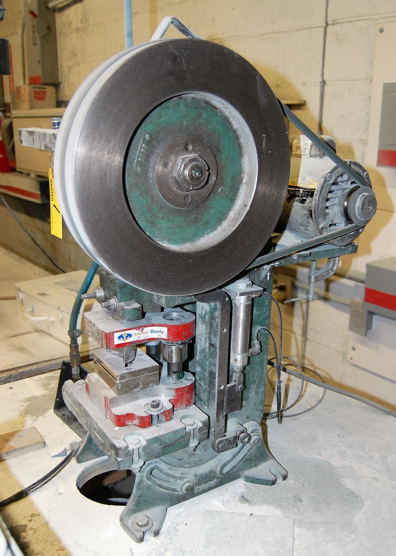 5-TON BENCHMASTER#152 OBI FLYWHEEL TYPE PUNCH PRESS, BENCH-TYPE, GUARD, 3/4HP, S/N: 38501 (DIE NOT - Image 3 of 5