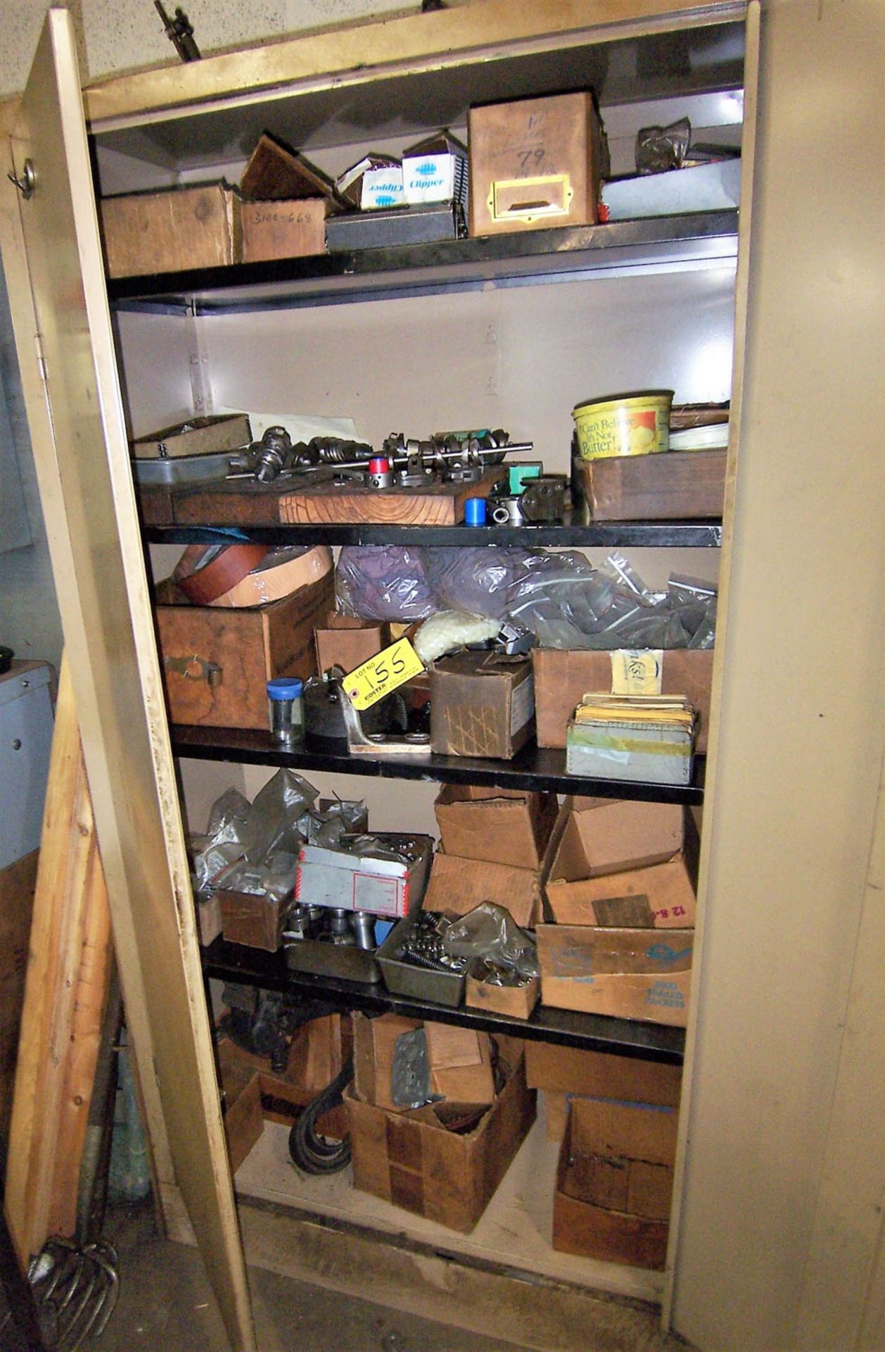 CABINET & CONTENTS - ASSORTED BROWN & SHARPE TOOLING