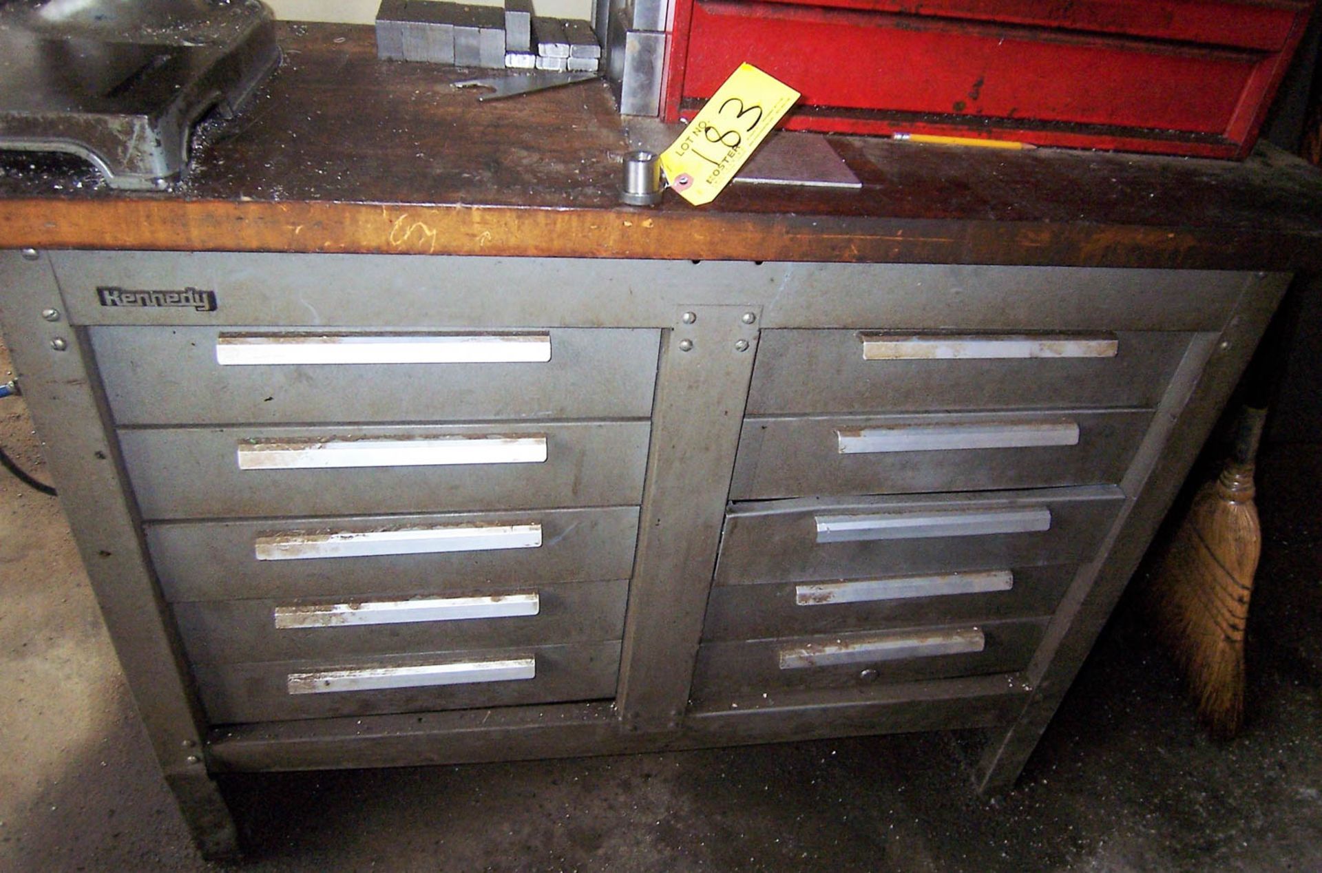 KENNEDY TOOL STORAGE WORK BENCH