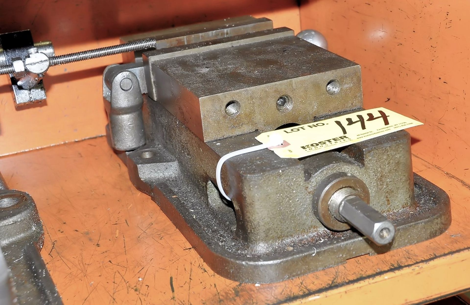 5" MCHINE VISE WITH HANDLE