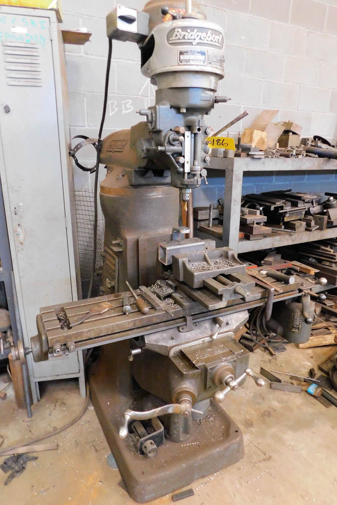 BRIDGEPORT 1HP KNEE TYPE VERTICAL MILLING MACHINE, 80-2720 RPM, 9" X 42" POWER FEED TABLE, S/N: