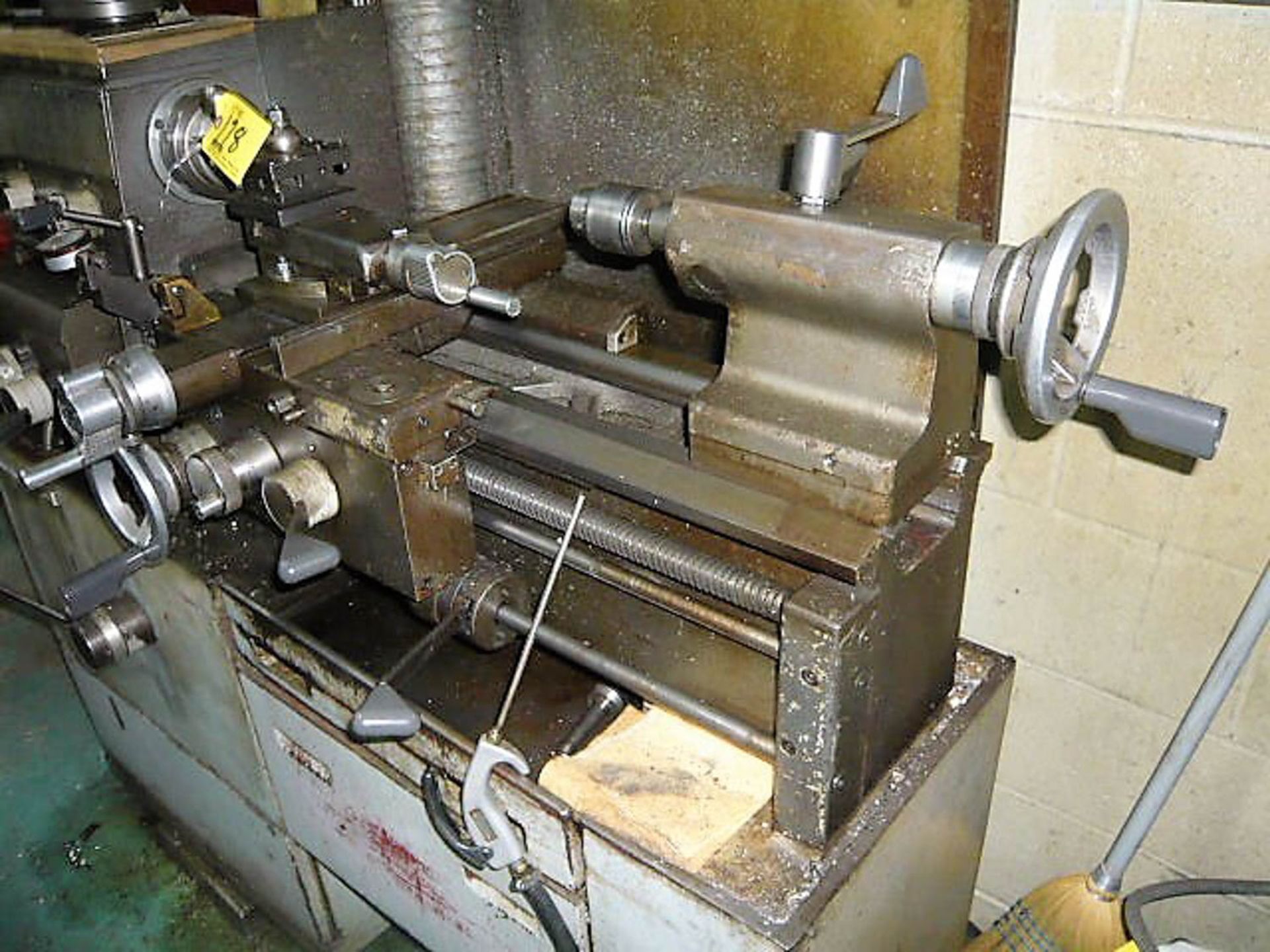 MADE IN BELGIUM 12" X 20" LATHE, INCH / METRIC THREADING, TOOL POST, 5C COLLET CHUCK, 6" 3-JAW - Image 5 of 6