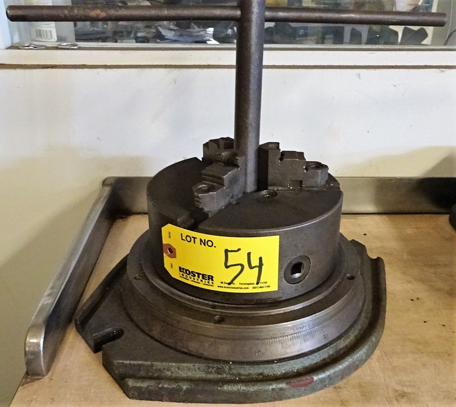 8" 3-JAW CHUCK ON SWIVEL BASE