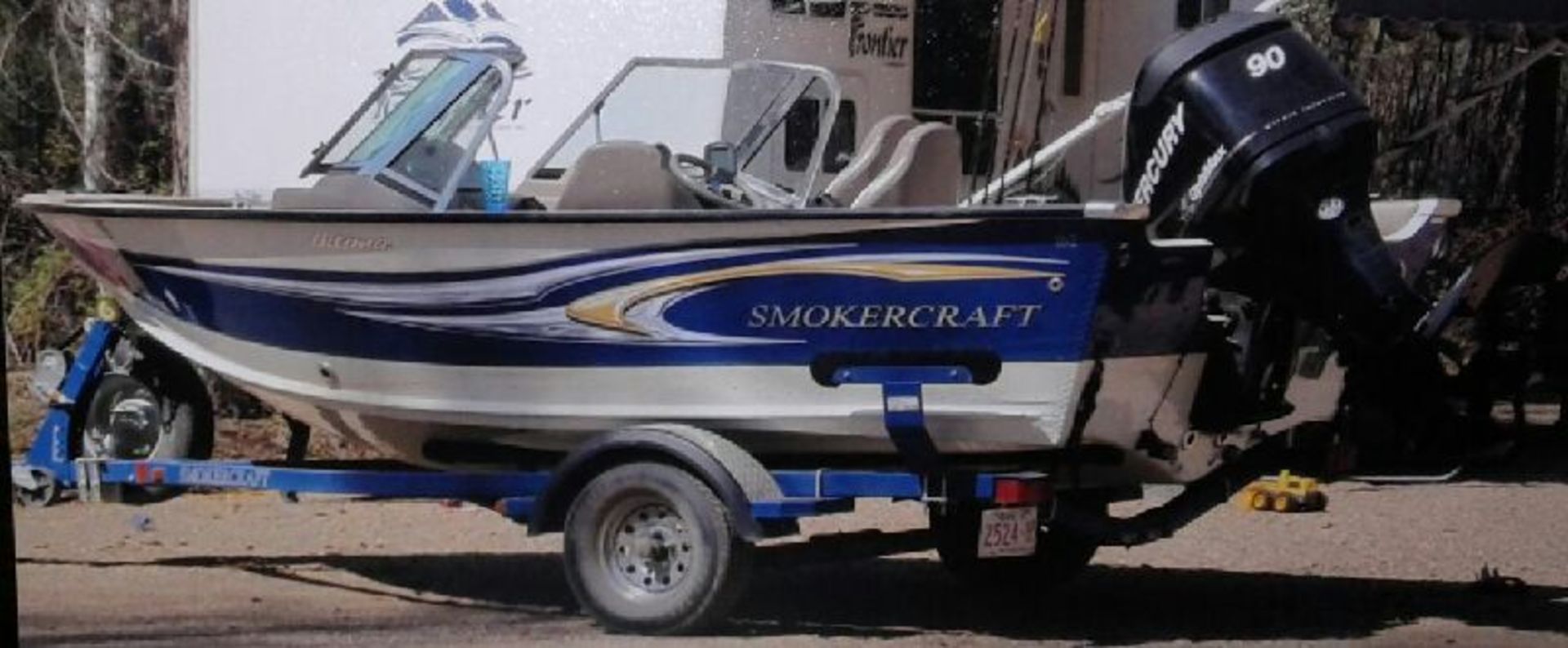 2010 Smokercraft 162 Ultima Boat sn SMK40850E910 C/W 90hp OPTI Mercury Outboard Kicker, sn 1B801112,