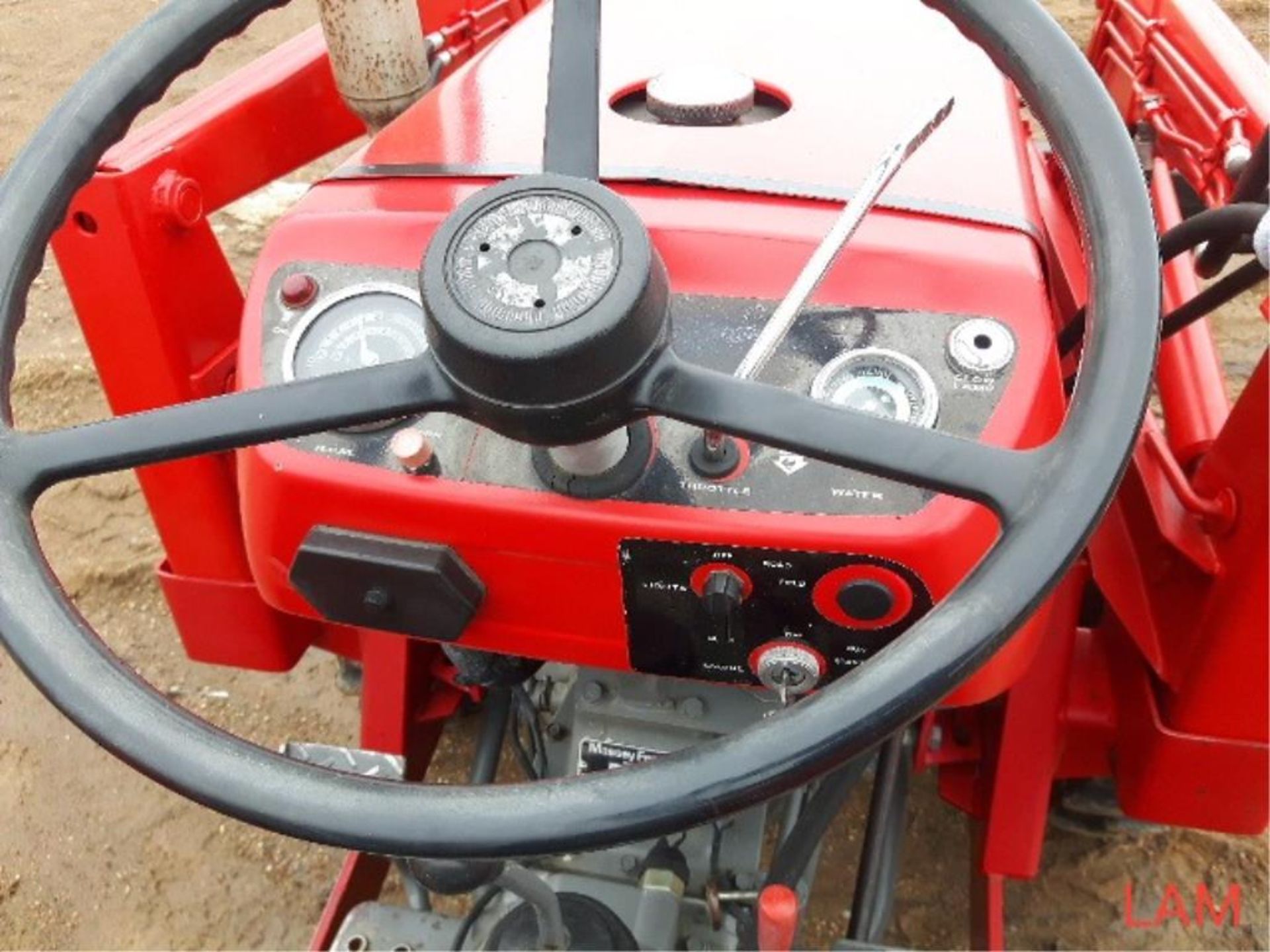 1984 210-4 Massey Ferguson MFWD Utility Tractor 28hp, W/ FEL, & 3ph 48 in Tiller - Image 9 of 17