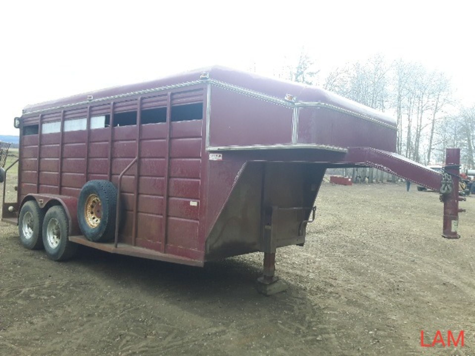 1993 CM 5th Wheel 16ft T/A Stock Trailer - Image 2 of 11