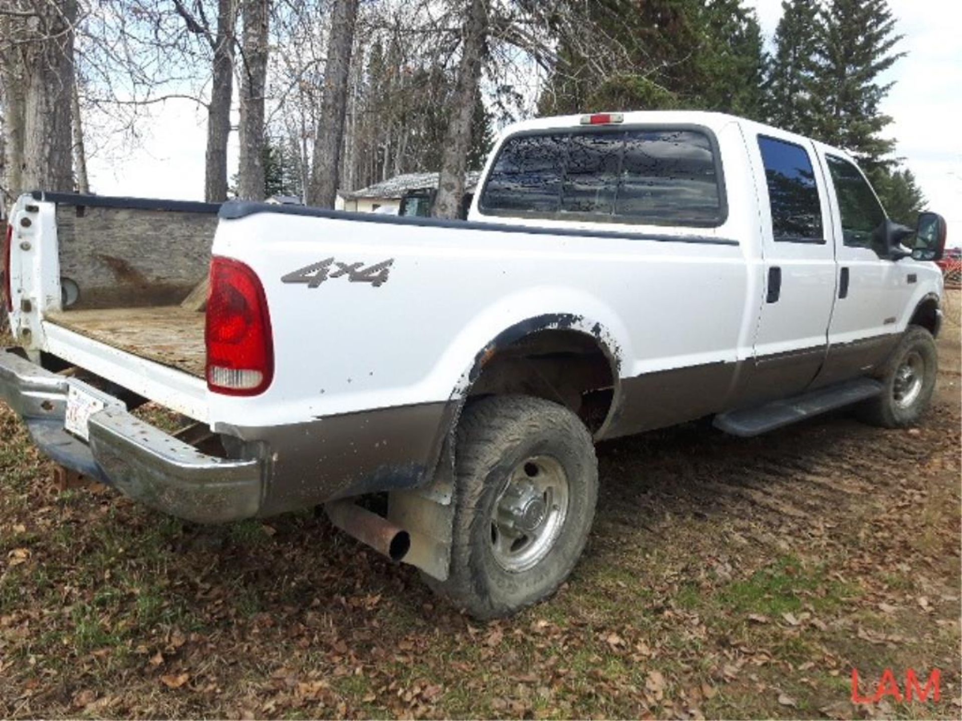 2003 F350 Ford Lariat Superduty Crew Cab 4 x 4 - Image 4 of 11